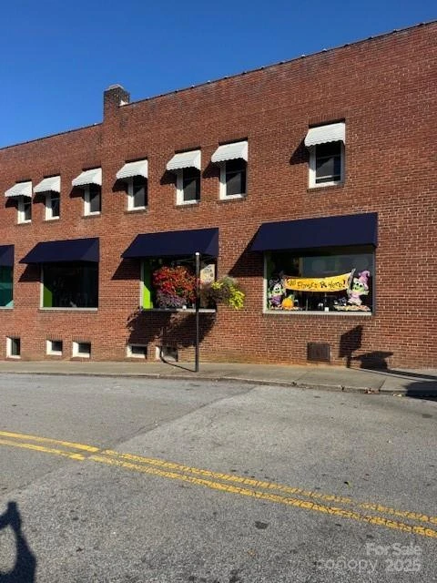 201 N Main Street - Photo 2