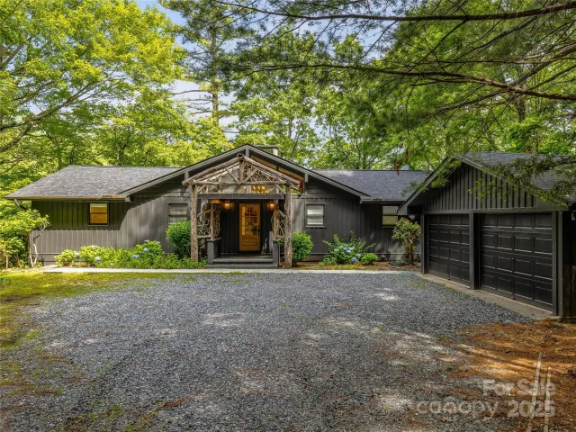 412 Cherokee Trace