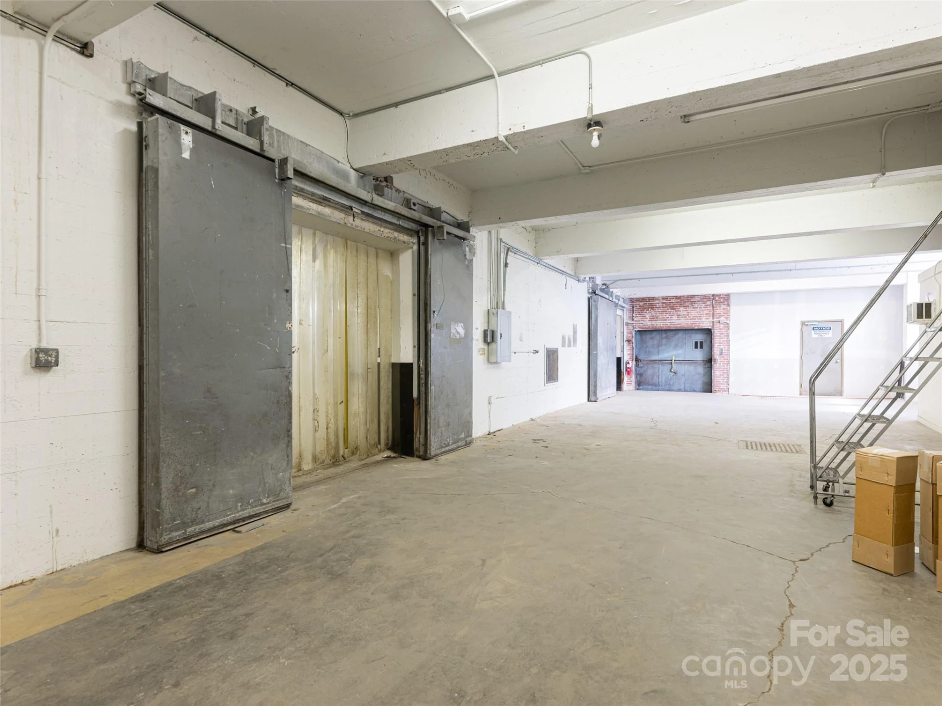 701 Oriole Drive - Photo 31