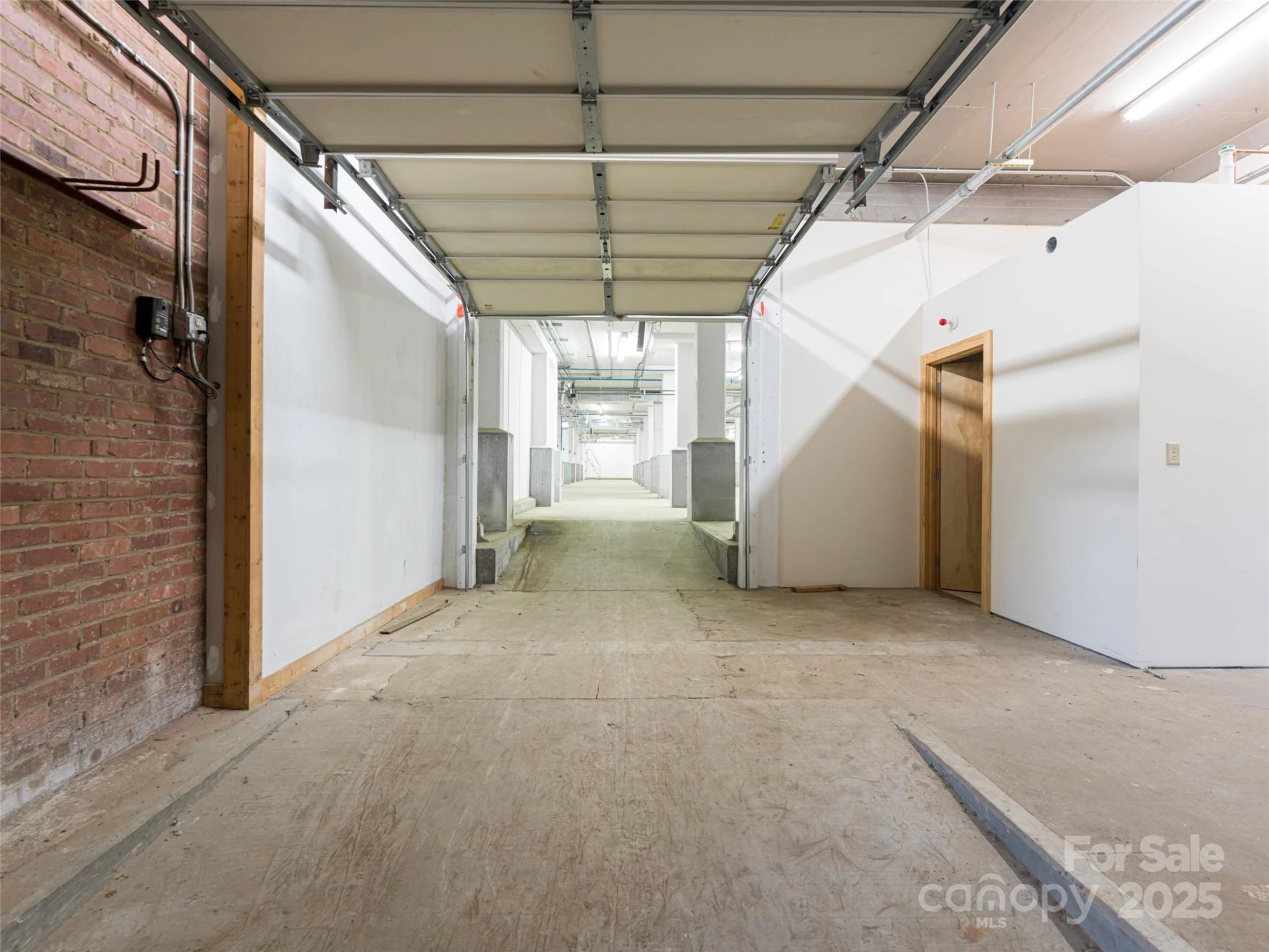 701 Oriole Drive - Photo 32