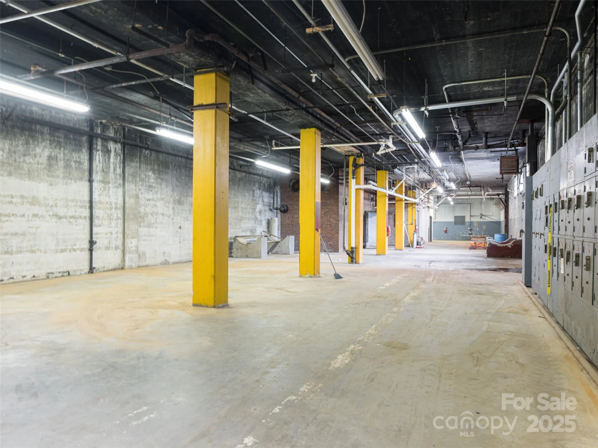 701 Oriole Drive - Photo 33