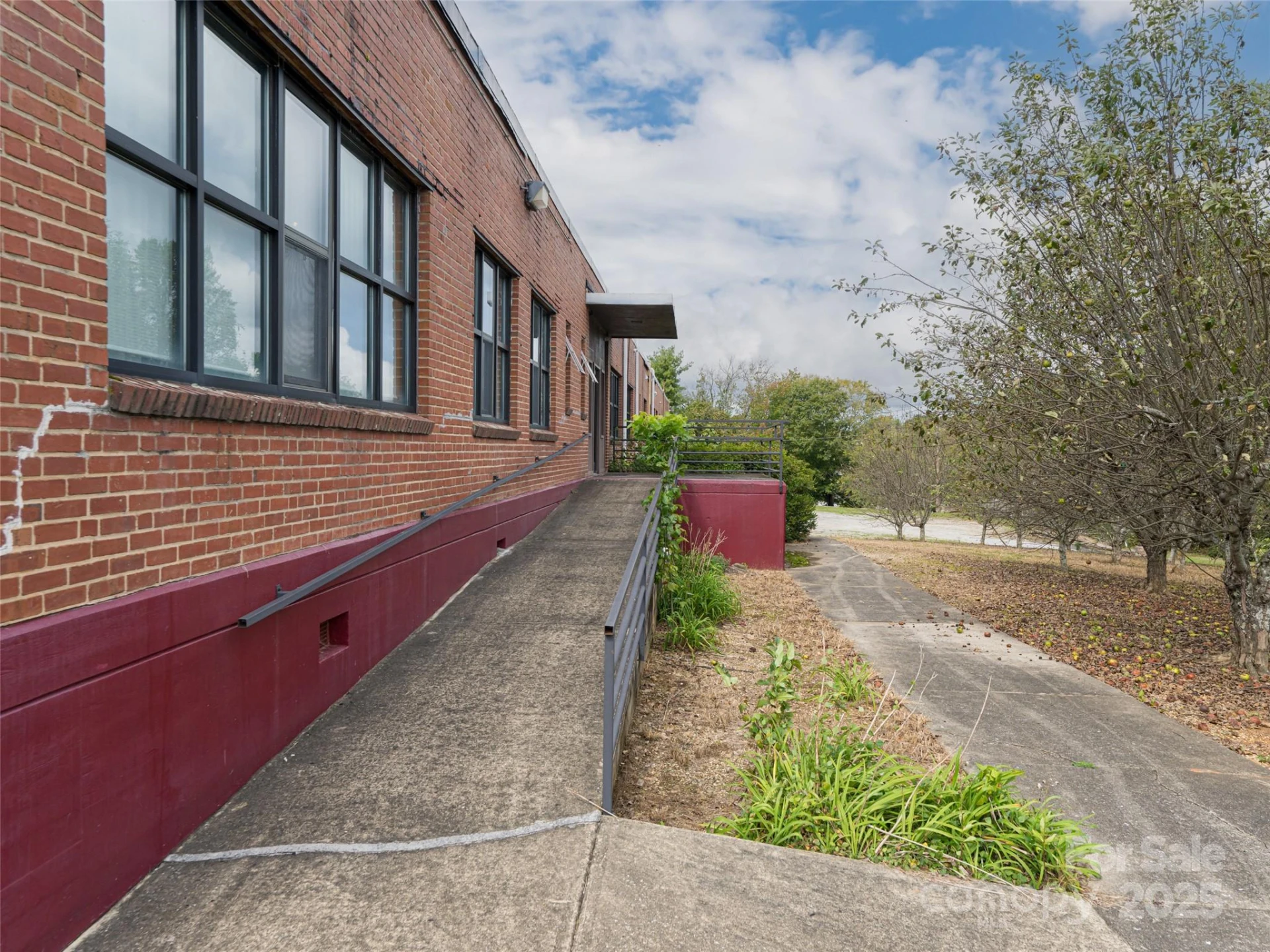 701 Oriole Drive - Photo 39