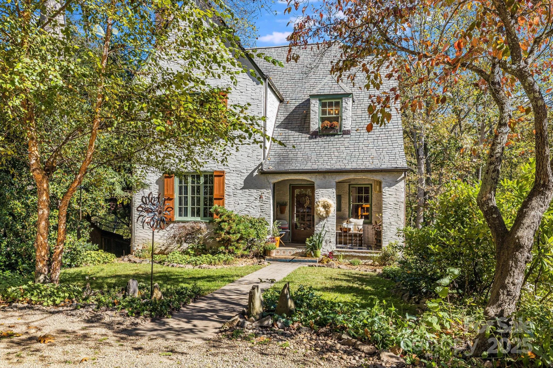 25 Normandy Road