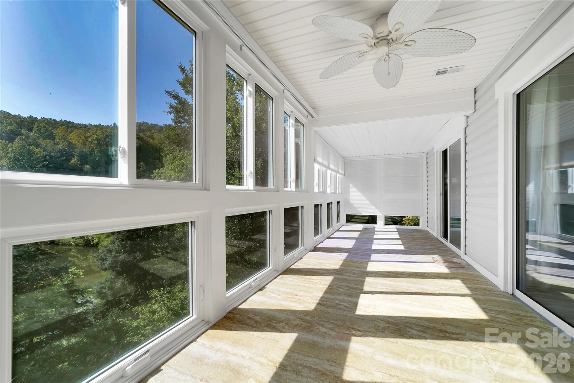 110 Lakeview Court - Photo 9