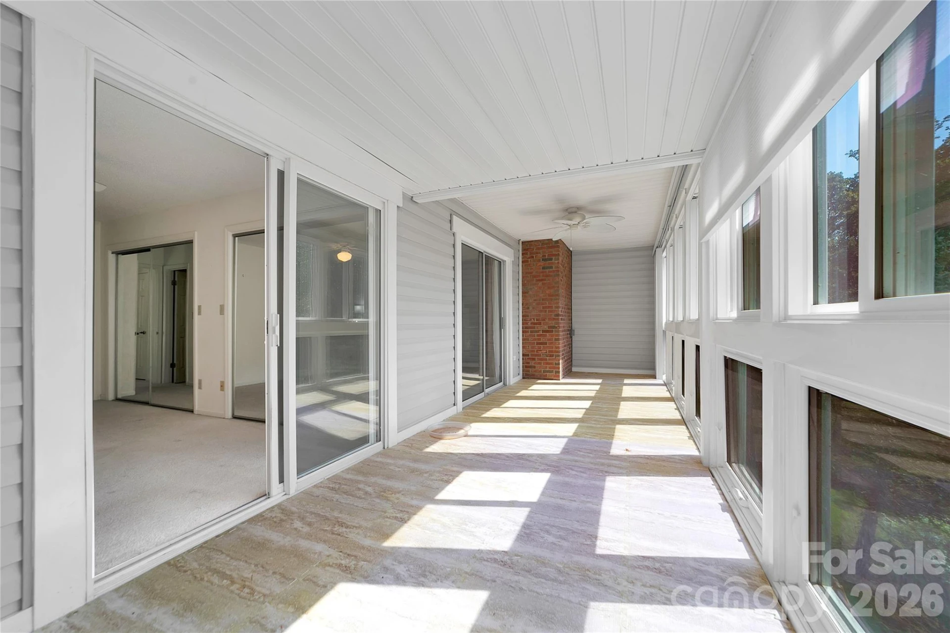 110 Lakeview Court - Photo 11