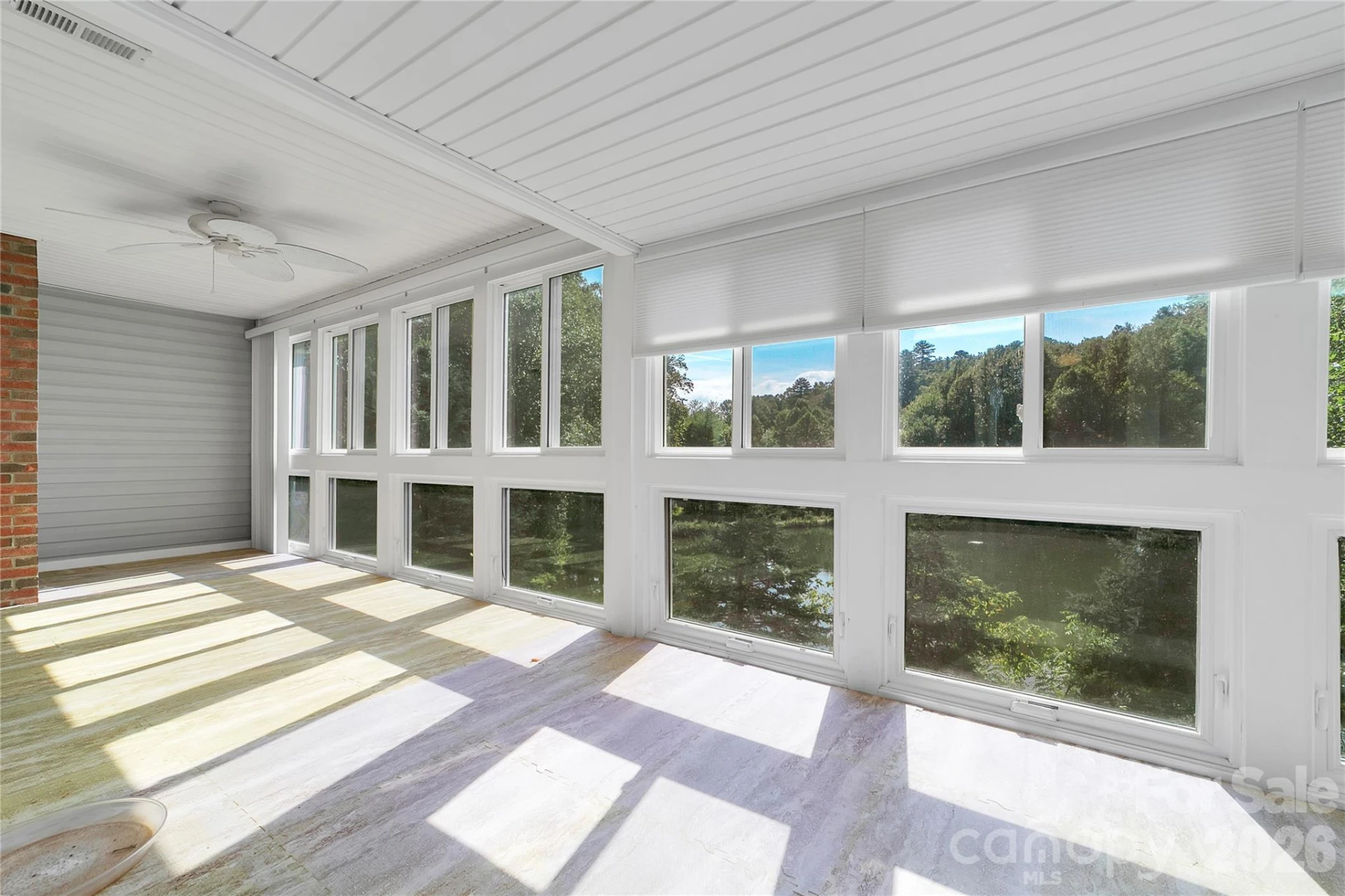 110 Lakeview Court - Photo 12