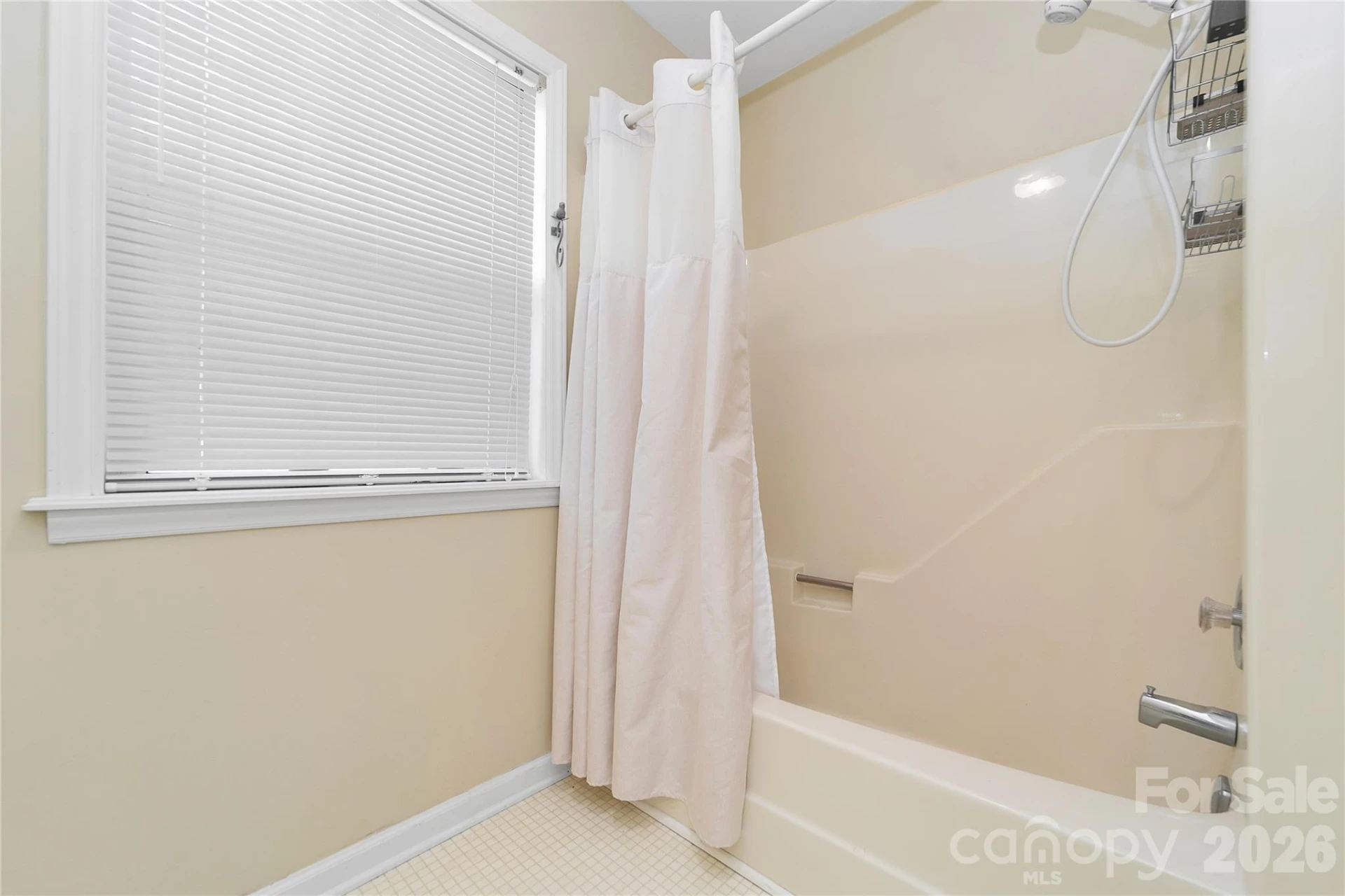 110 Lakeview Court - Photo 17