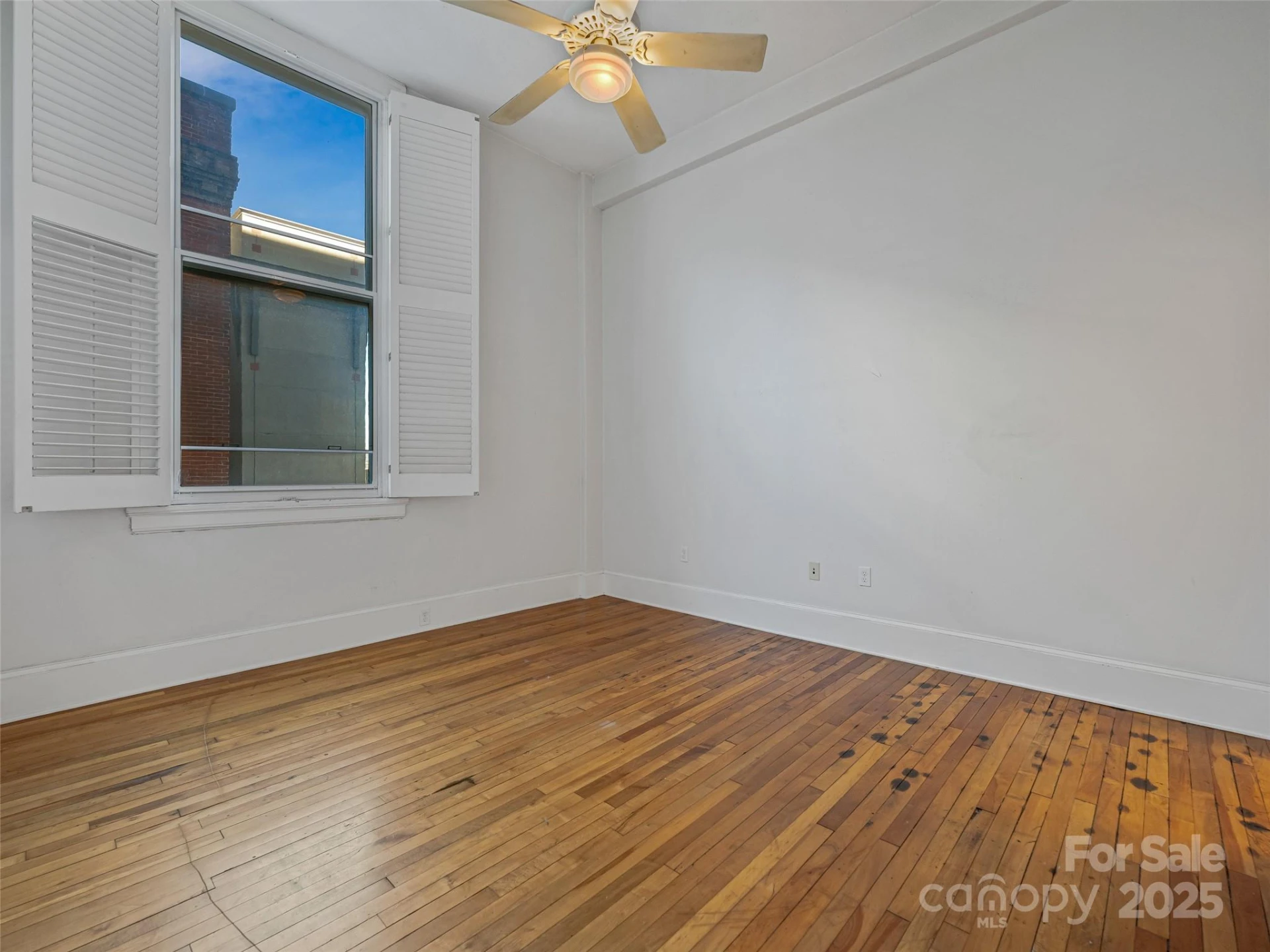 84 W Walnut Street #303 - Photo 12