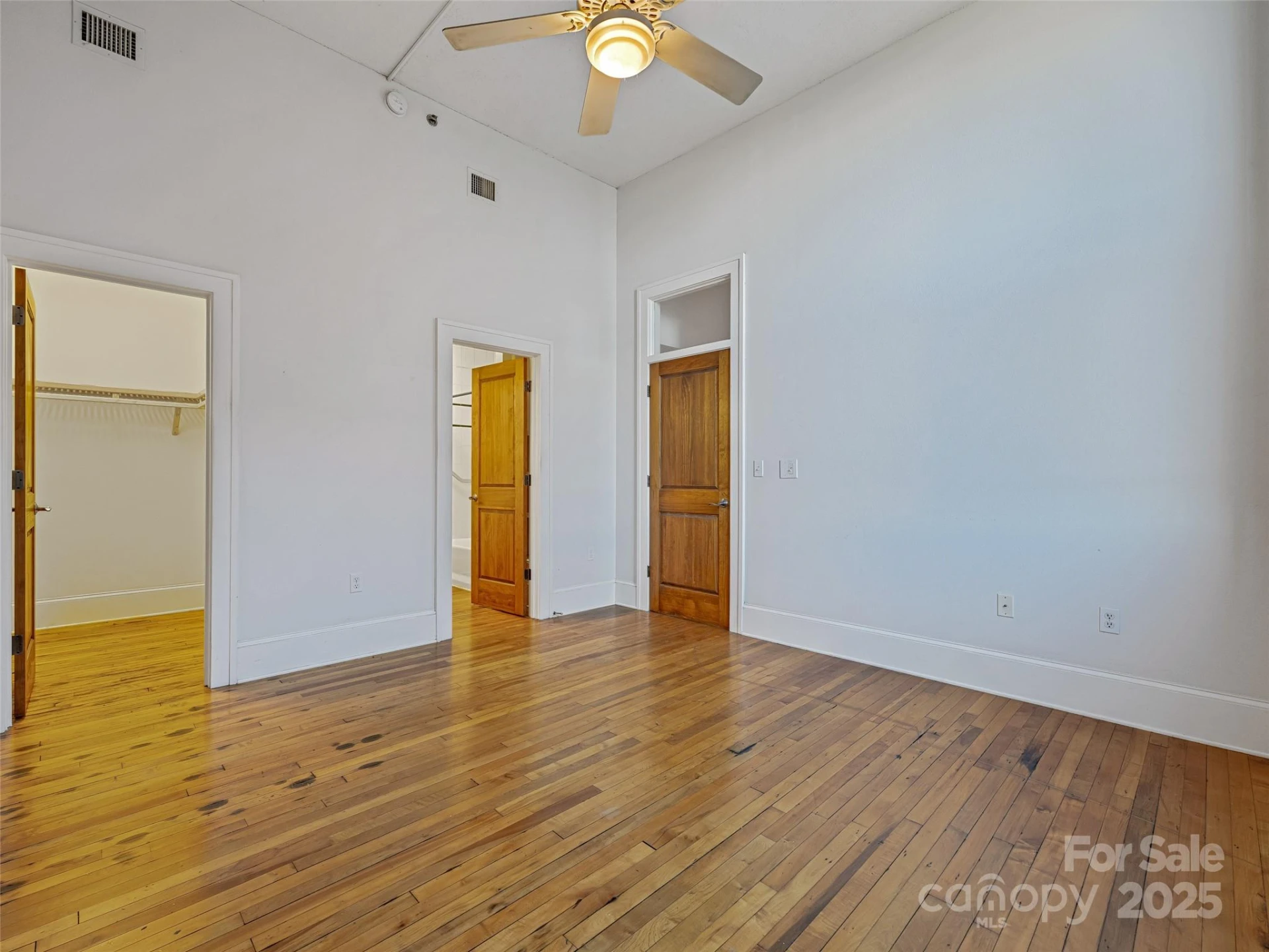 84 W Walnut Street #303 - Photo 13