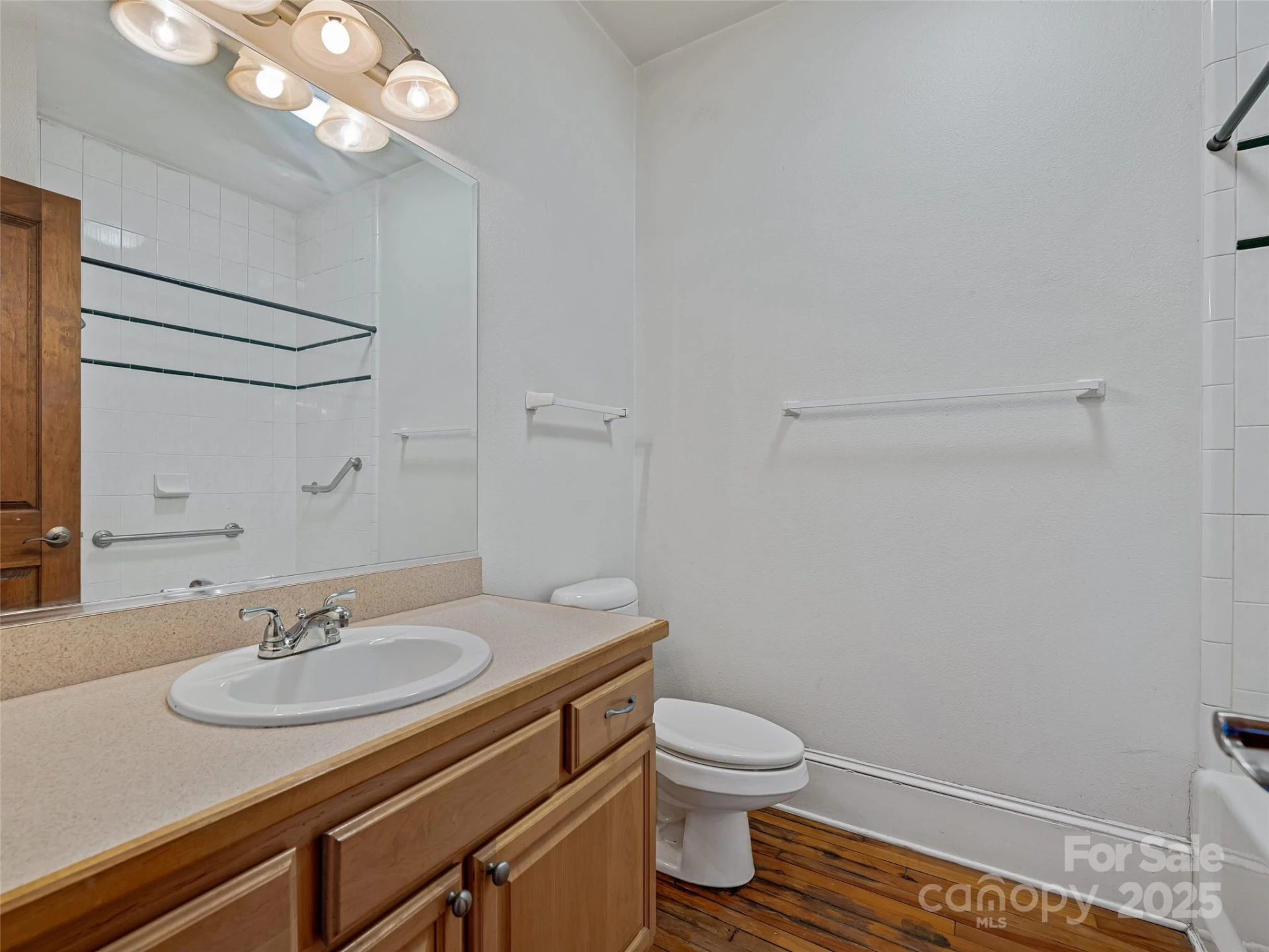 84 W Walnut Street #303 - Photo 15