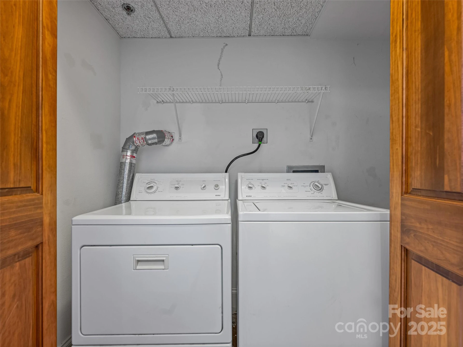 84 W Walnut Street #303 - Photo 19