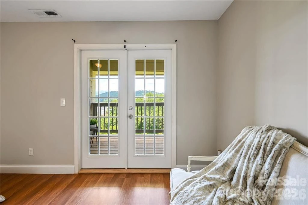 29 Rotunda Circle - Photo 18