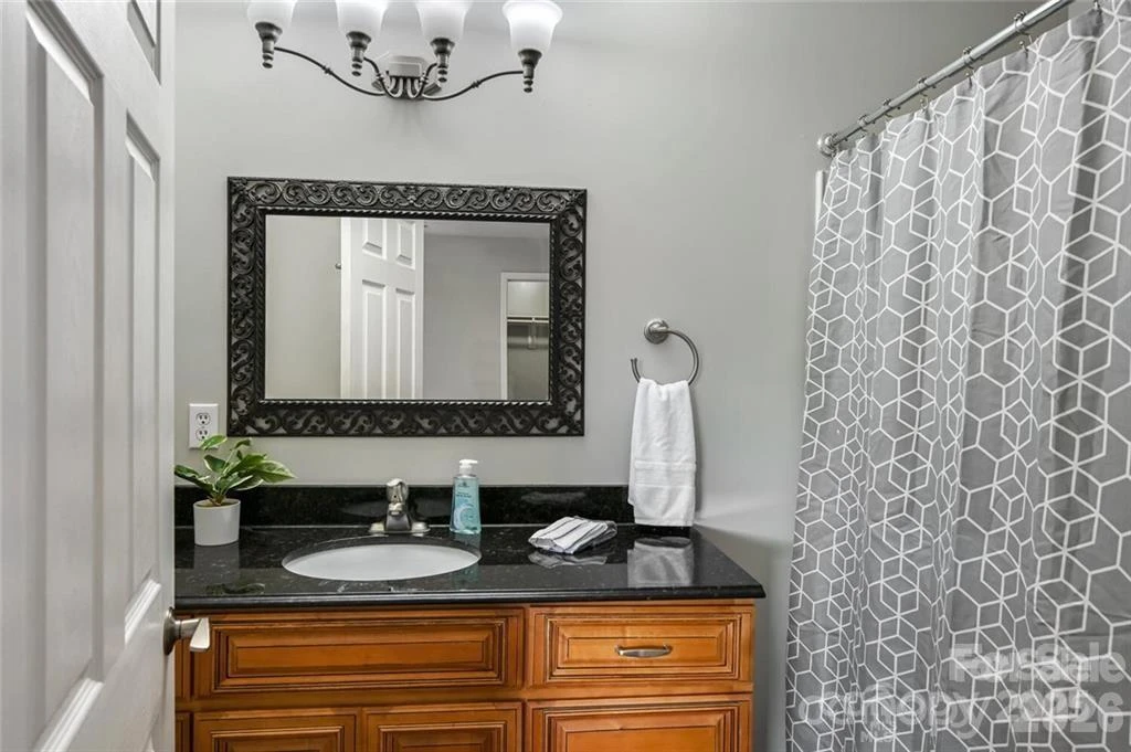29 Rotunda Circle - Photo 20