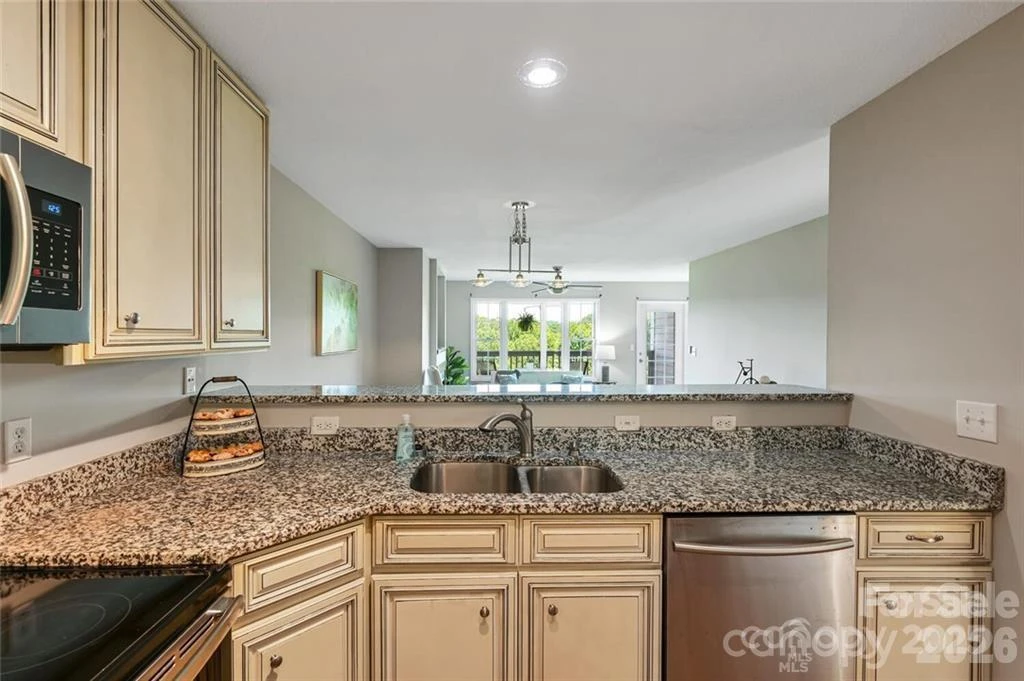 29 Rotunda Circle - Photo 23