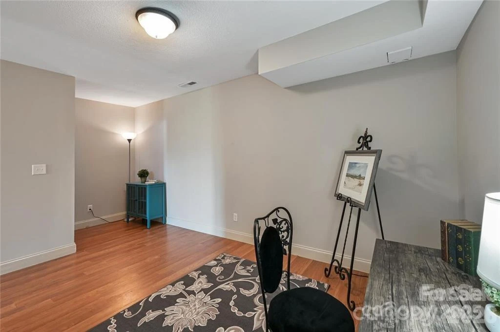 29 Rotunda Circle - Photo 28