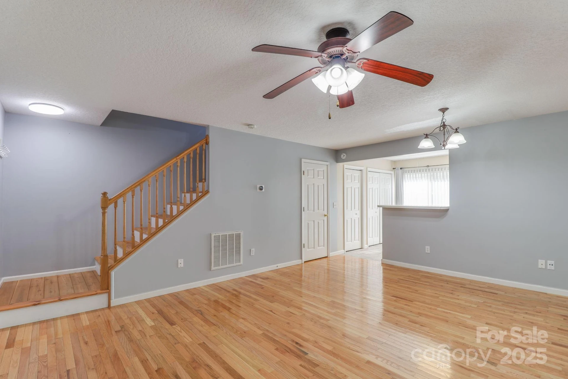 16 Aberdeen Drive - Photo 2