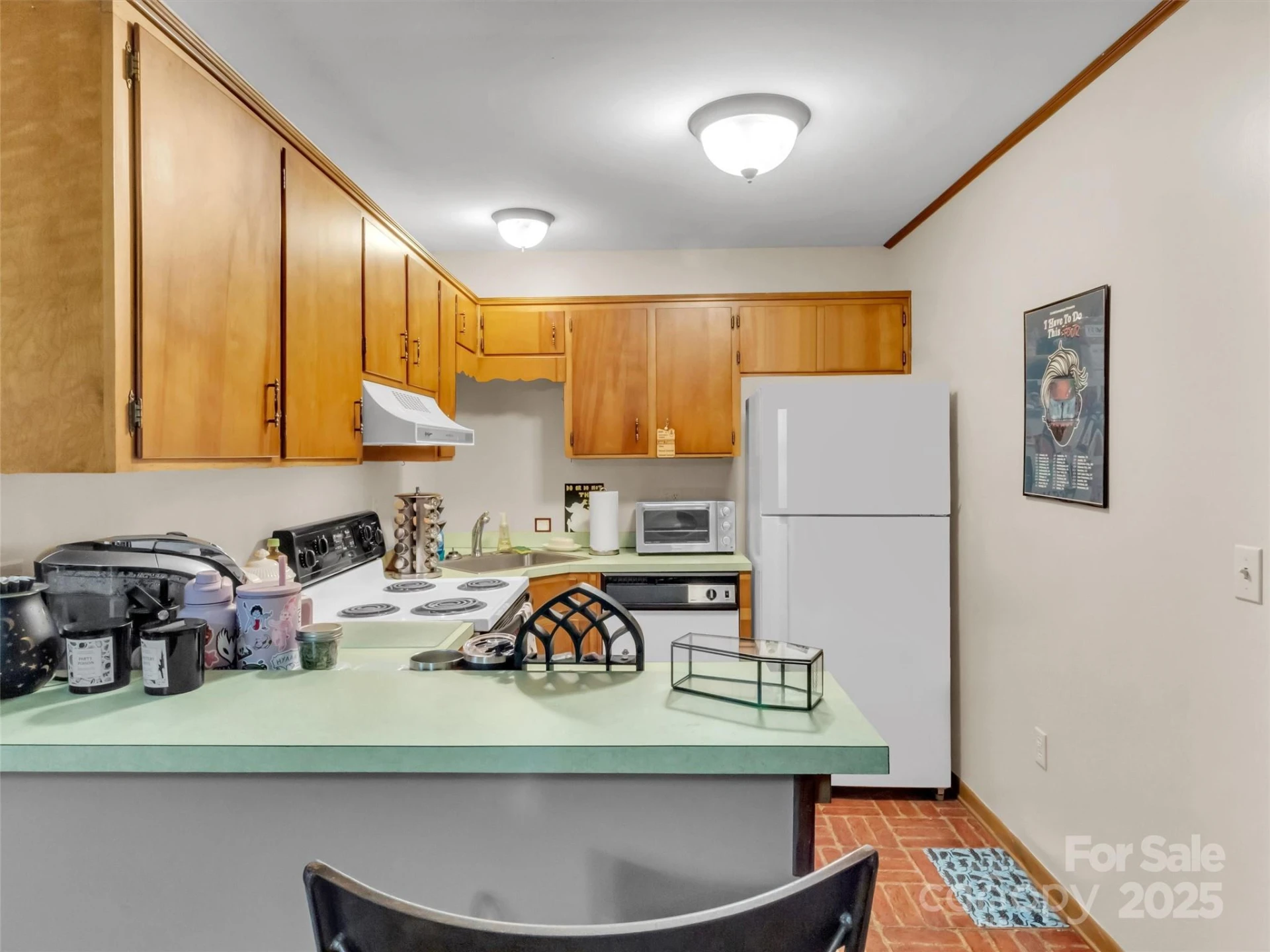 930 Scenic Circle - Photo 33