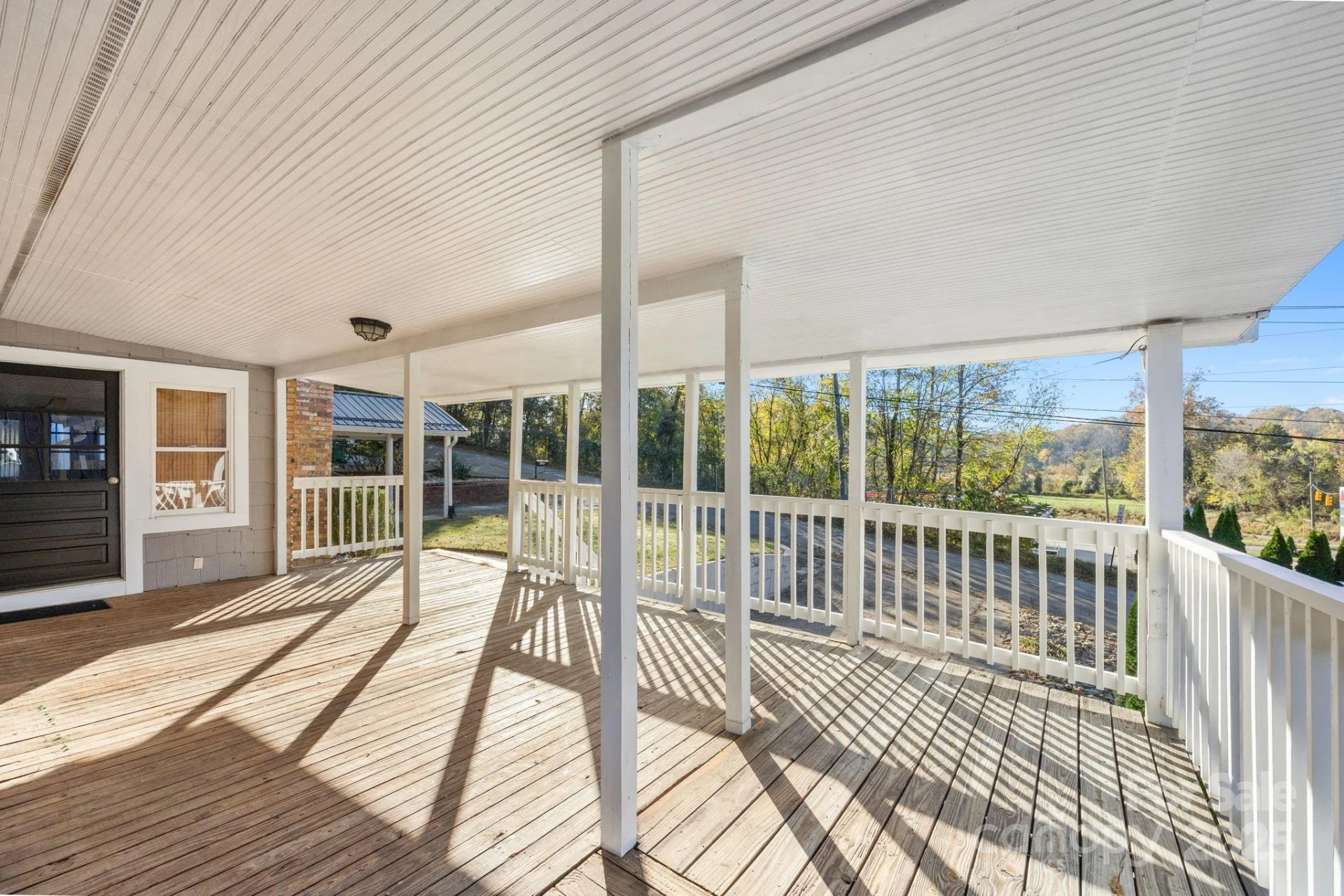 186 Joyner Avenue - Photo 4