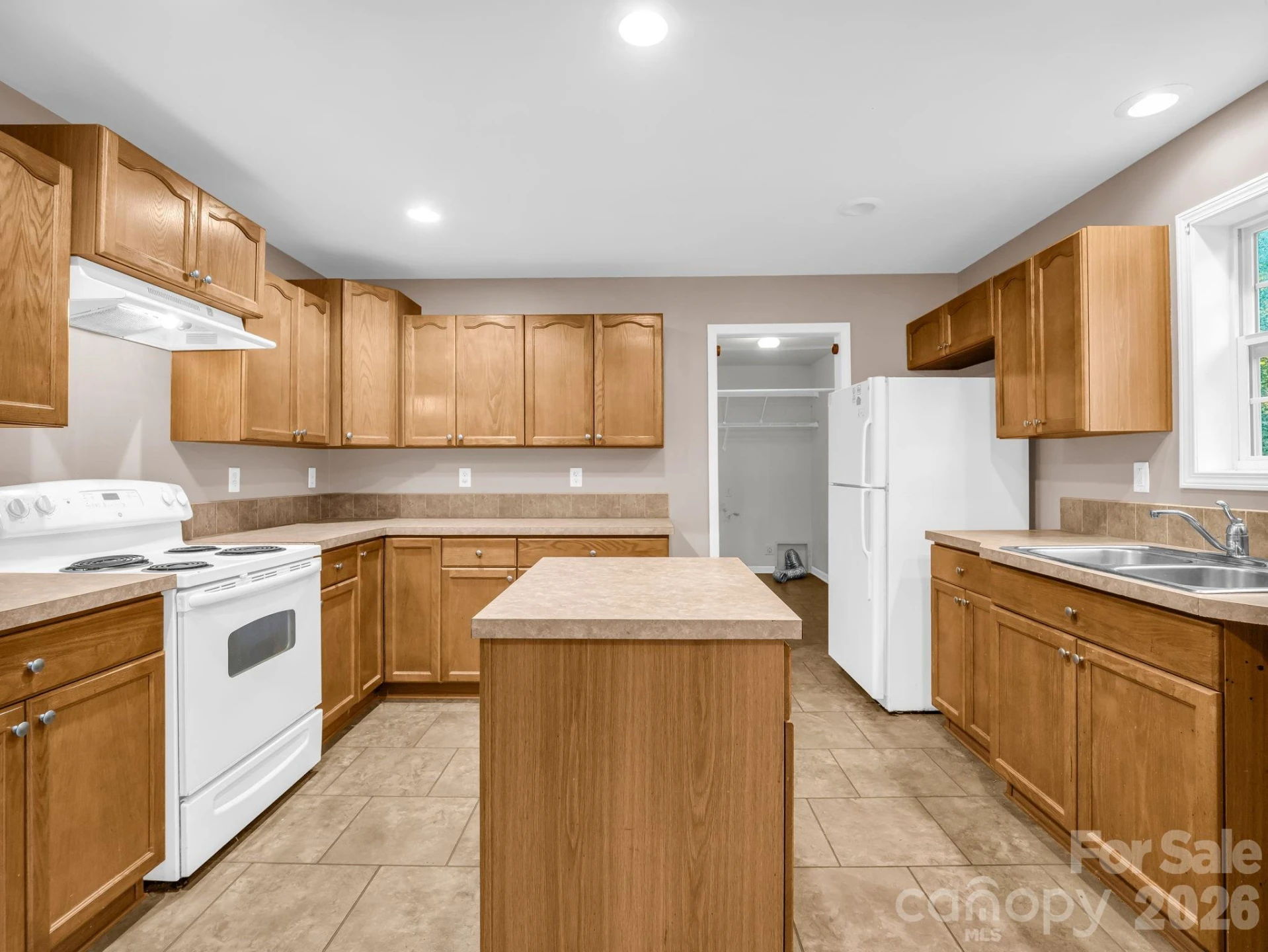 663 Landrum Road - Photo 14