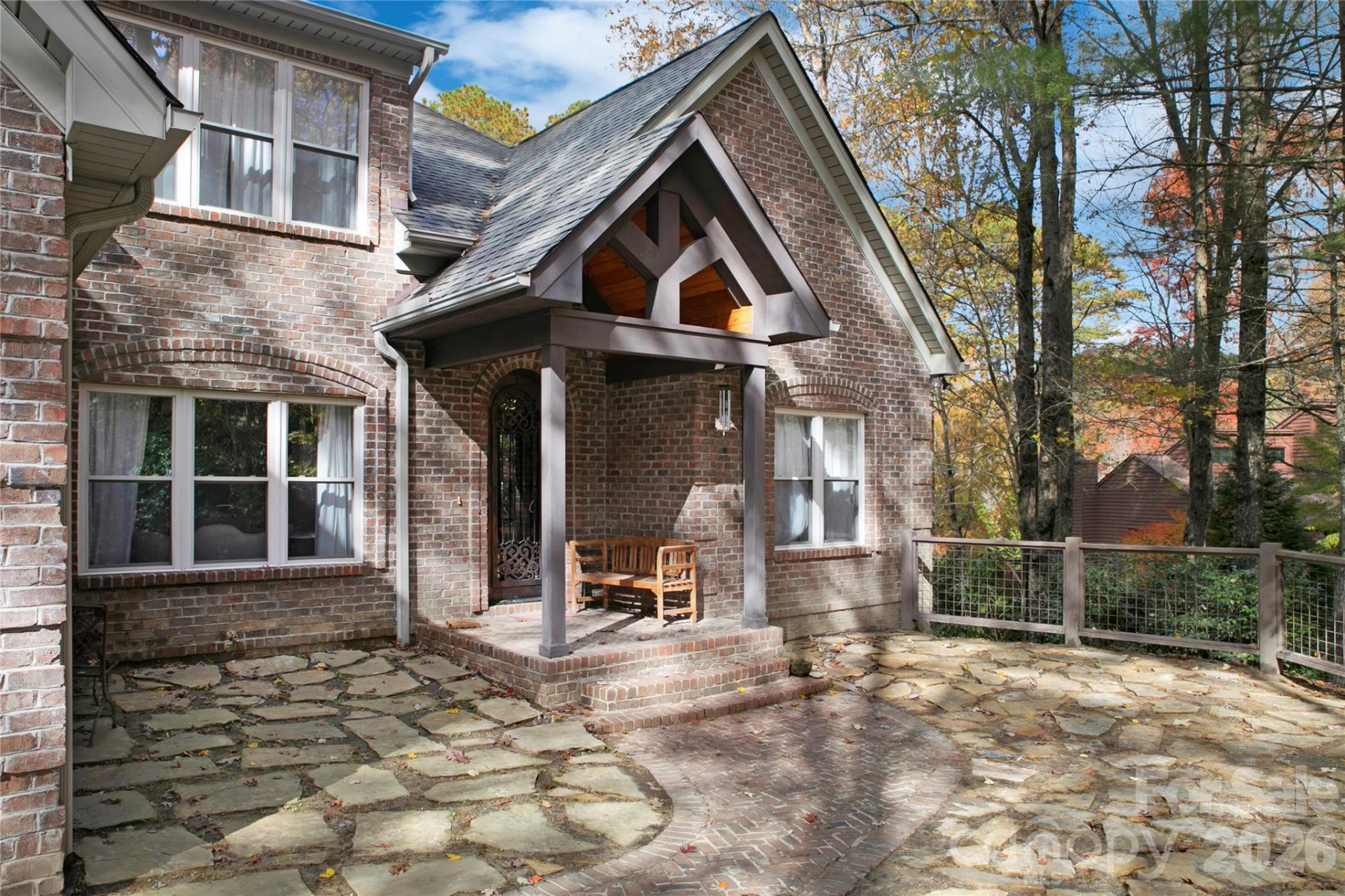886 Soquili Drive - Photo 5