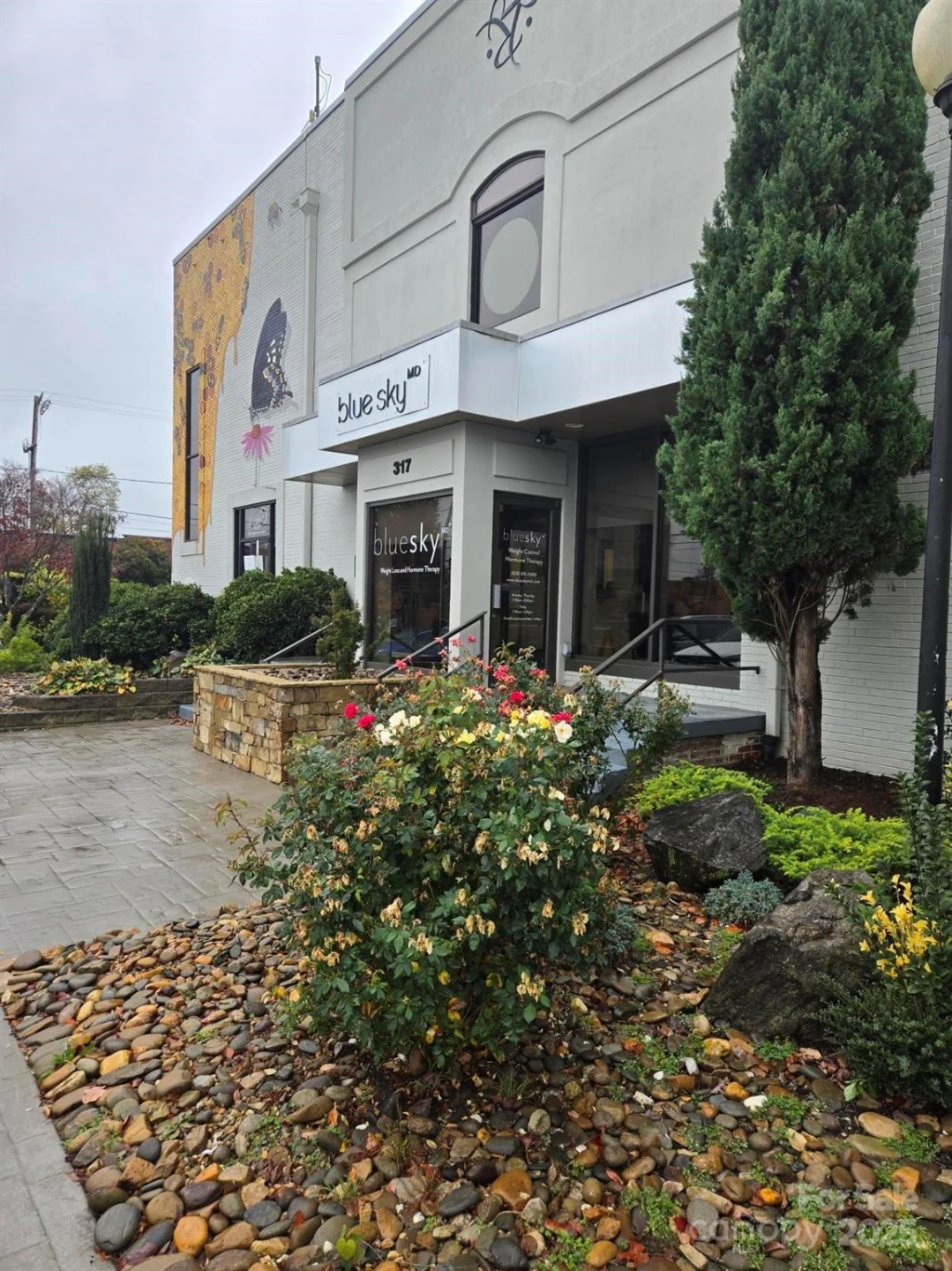 317 N King Street - Photo 2