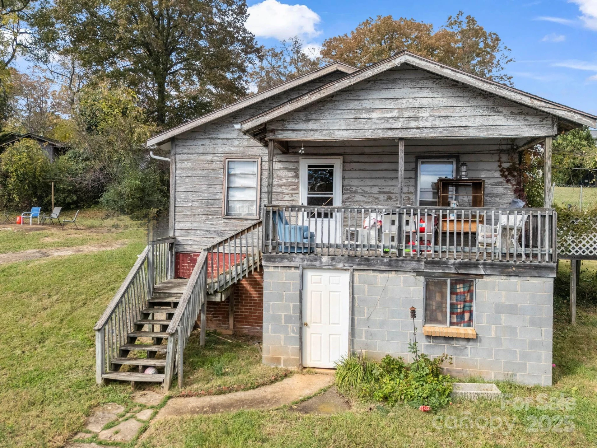 27 Lamb Avenue - Photo 3