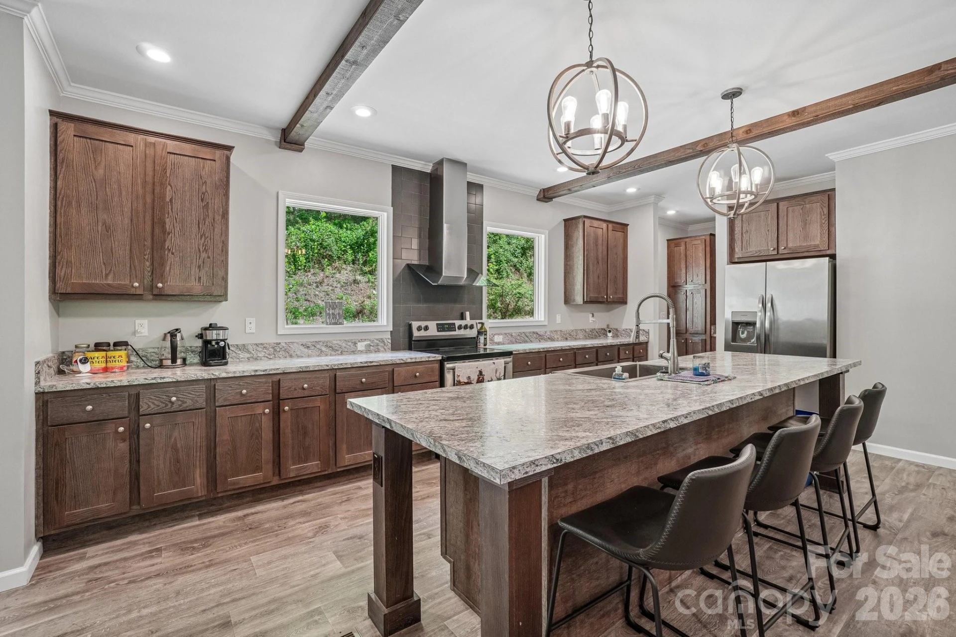 590 Willow Lane - Photo 4