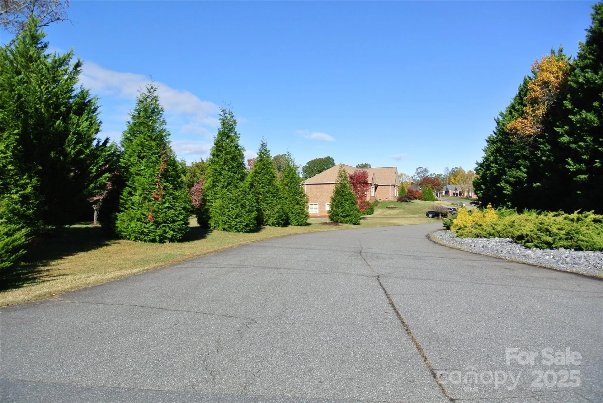 153 Kensington Drive - Photo 18