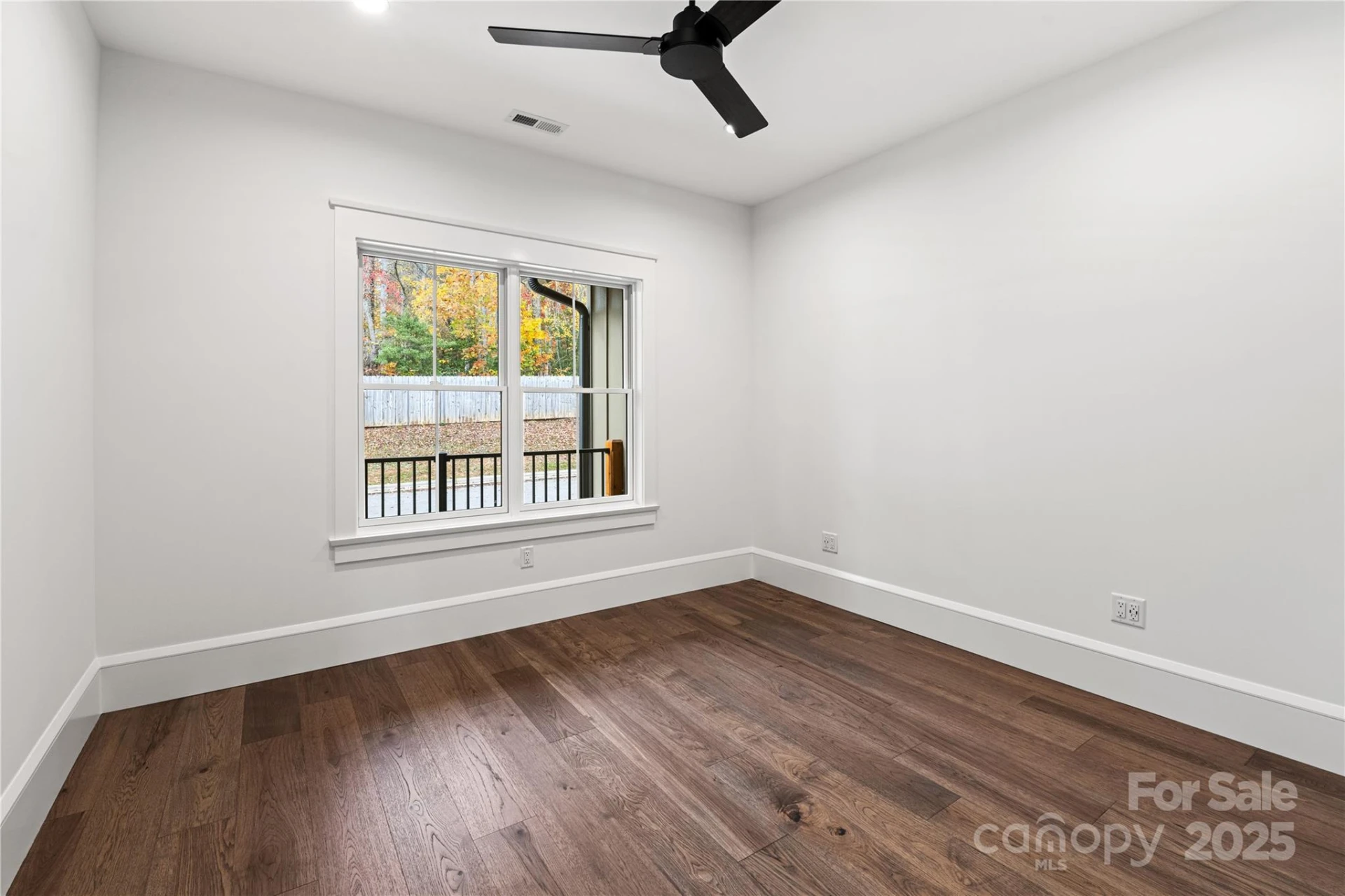 127 Creekside Valley Lane - Photo 10
