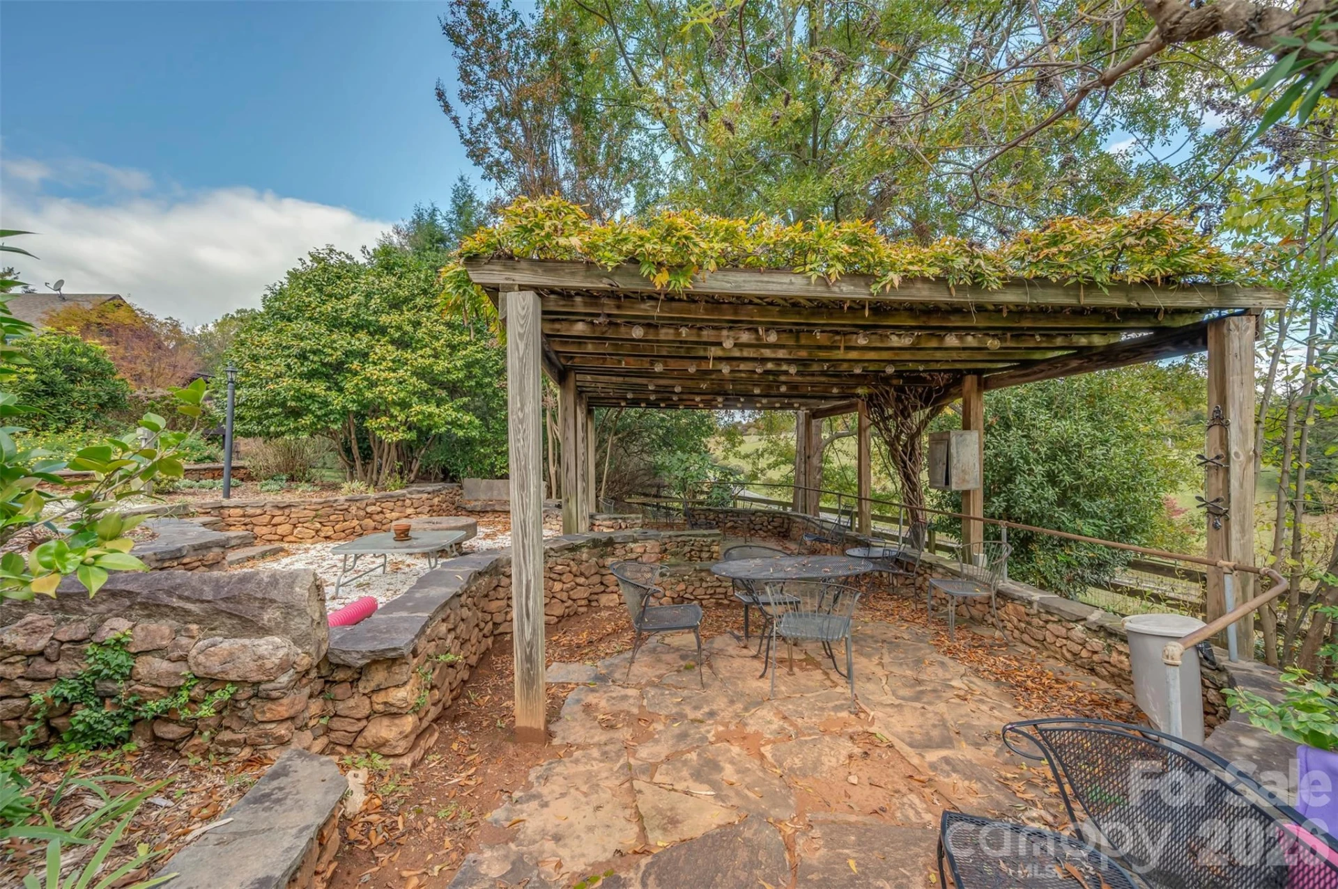 936 Golden Road - Photo 24