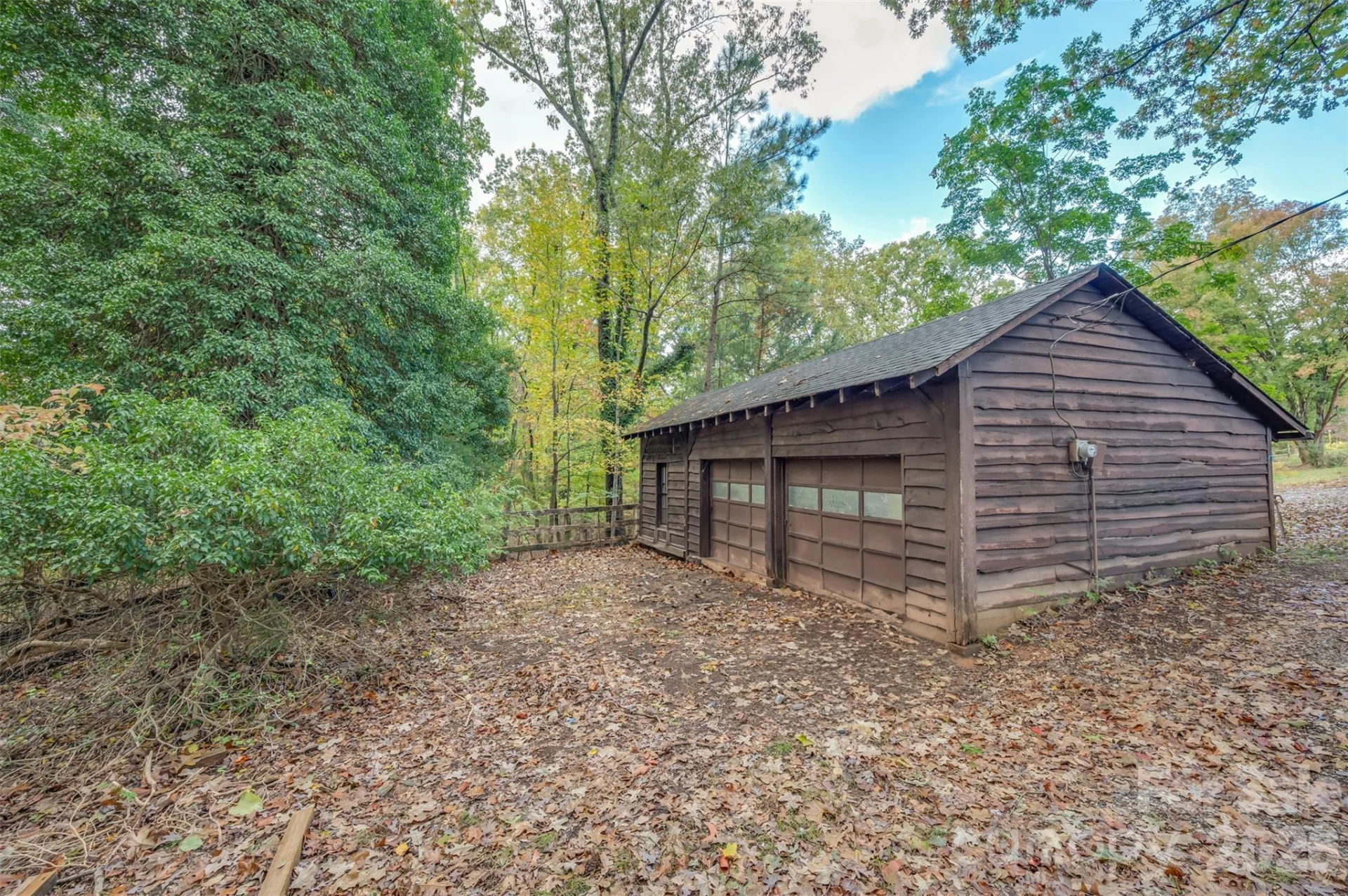 936 Golden Road - Photo 34