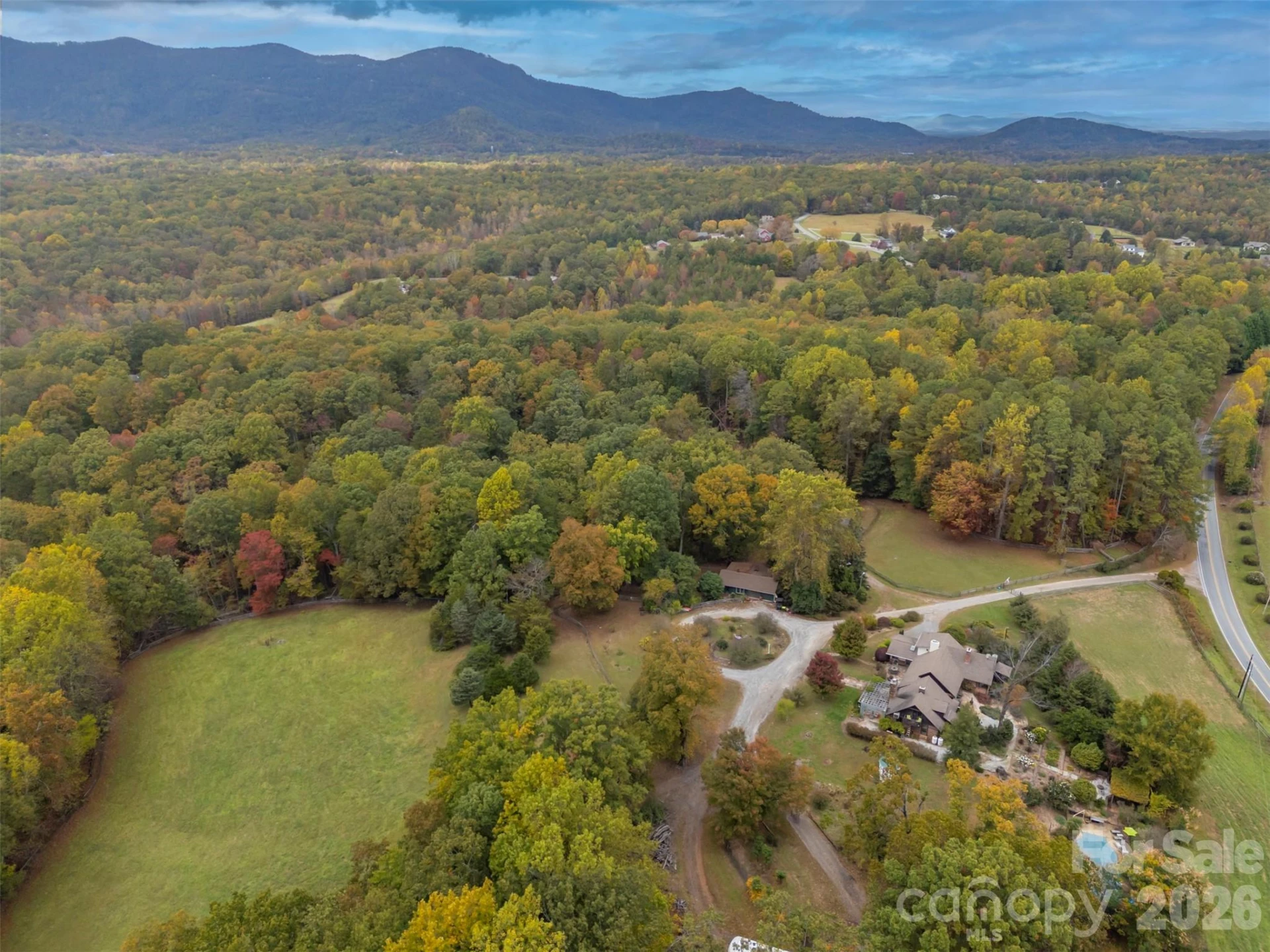936 Golden Road - Photo 37
