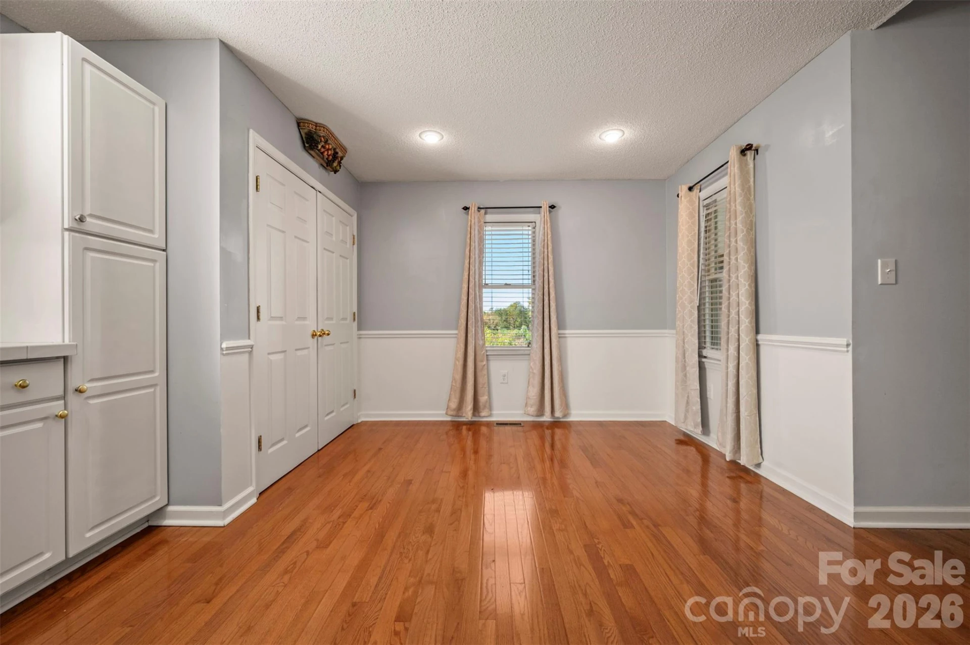 506 Pleasant Street - Photo 12