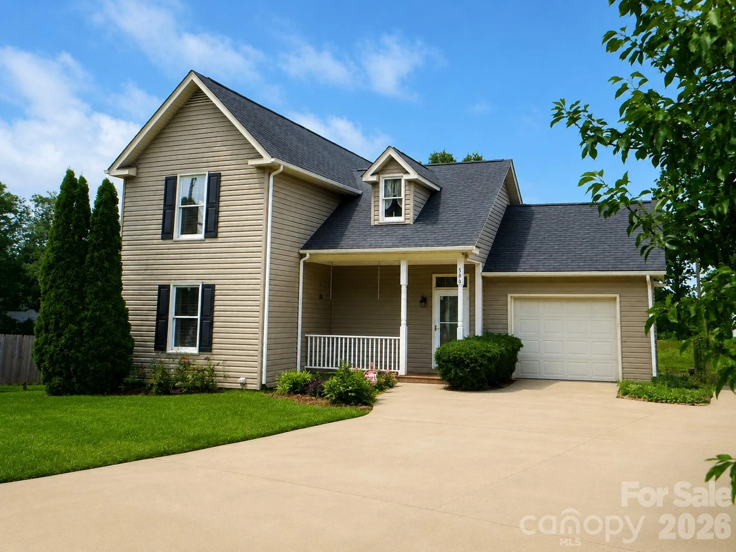 506 Pleasant Street - Photo 3