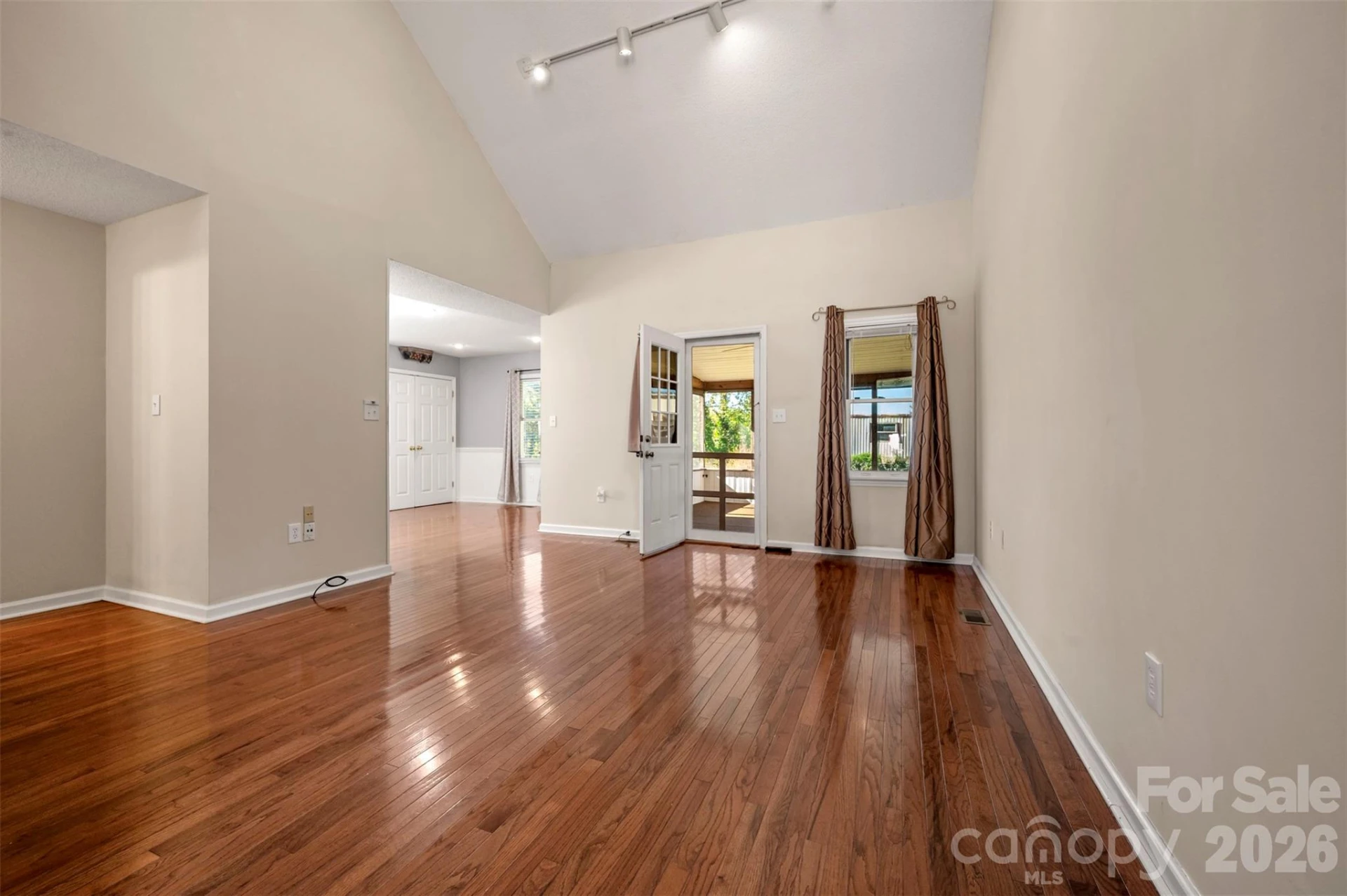 506 Pleasant Street - Photo 7