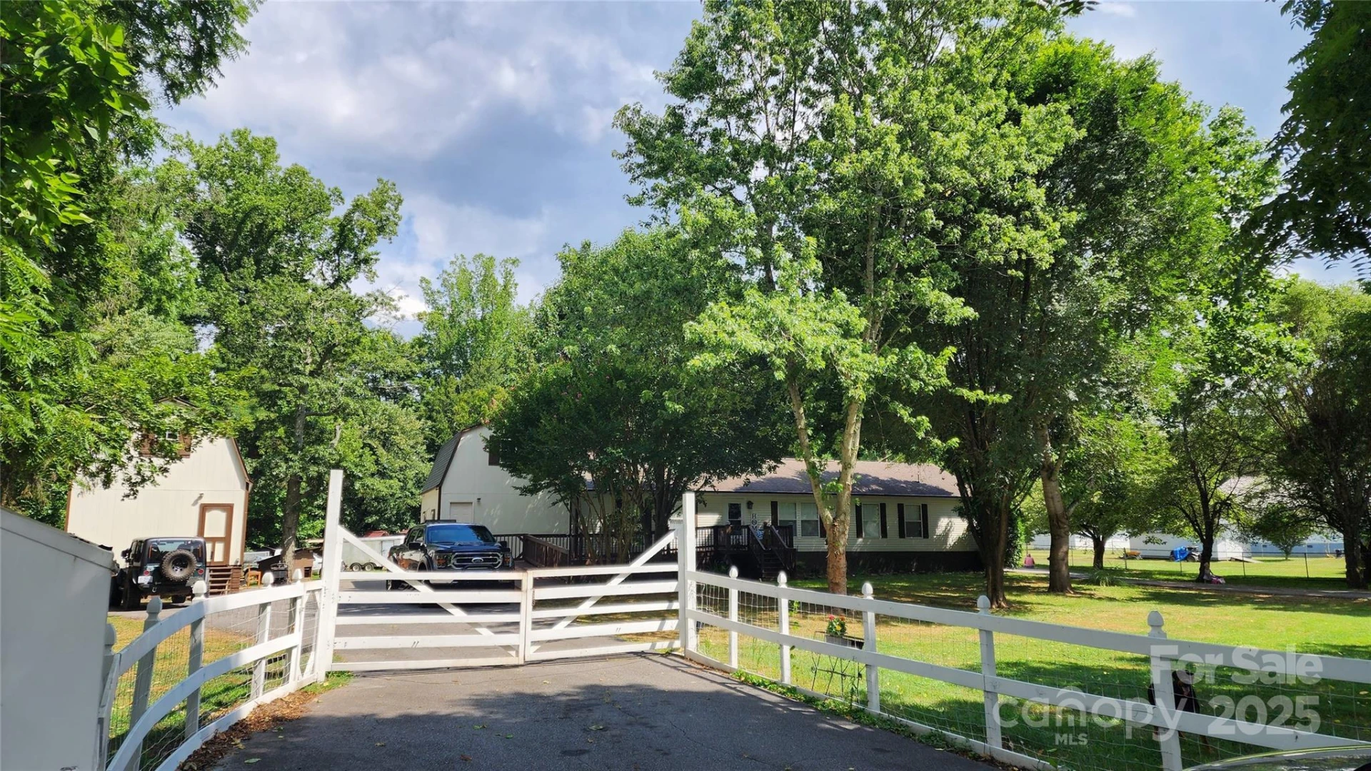 1235 Sulphur Springs Road - Photo 3