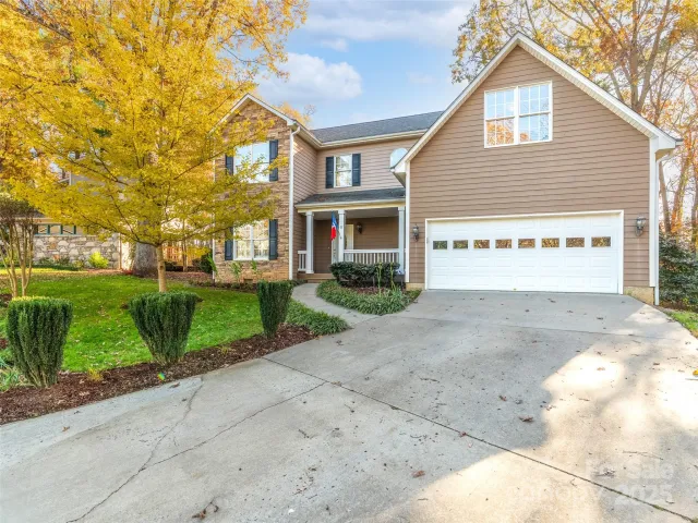8 Amelia Court