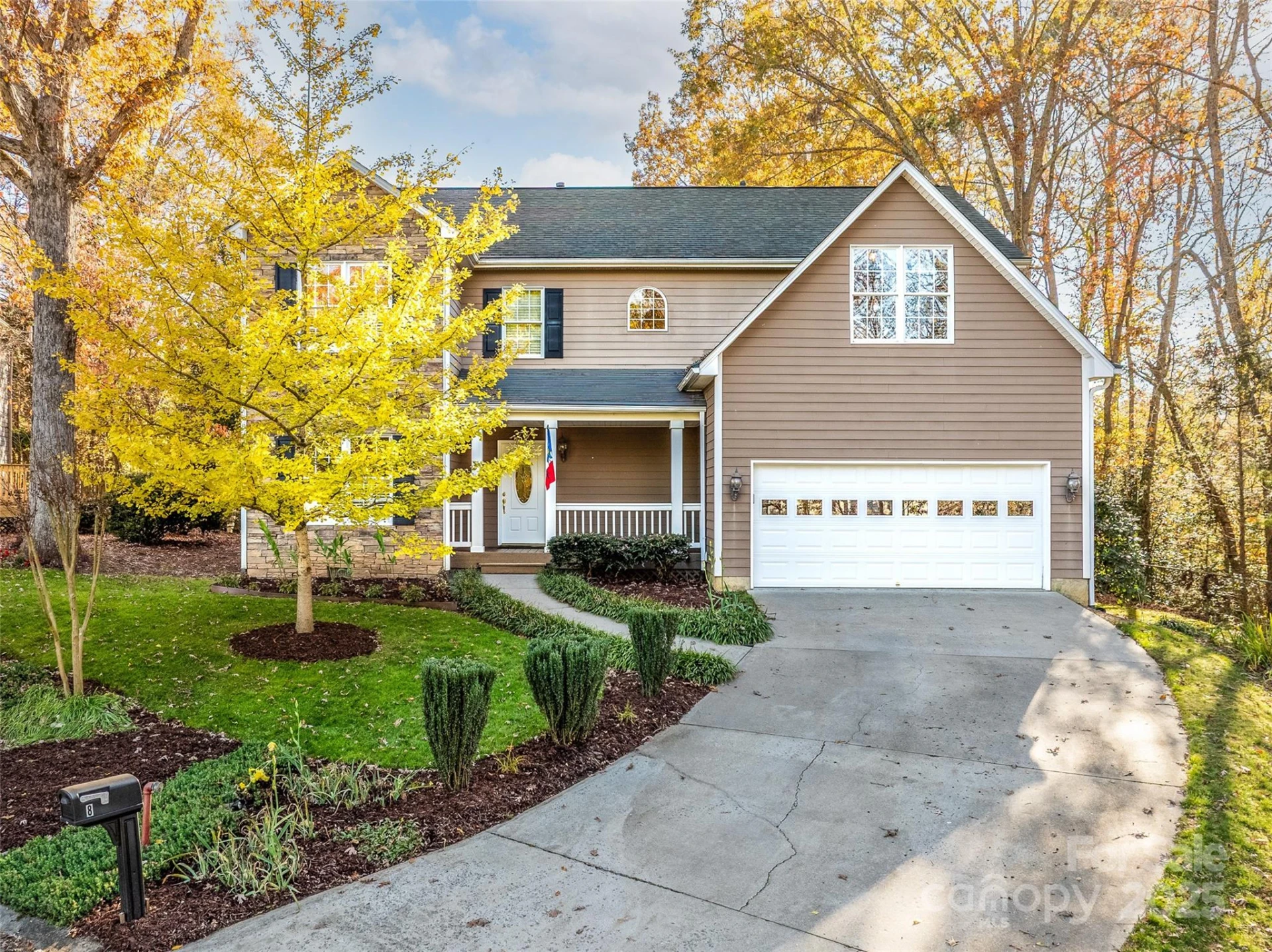 8 Amelia Court - Photo 2
