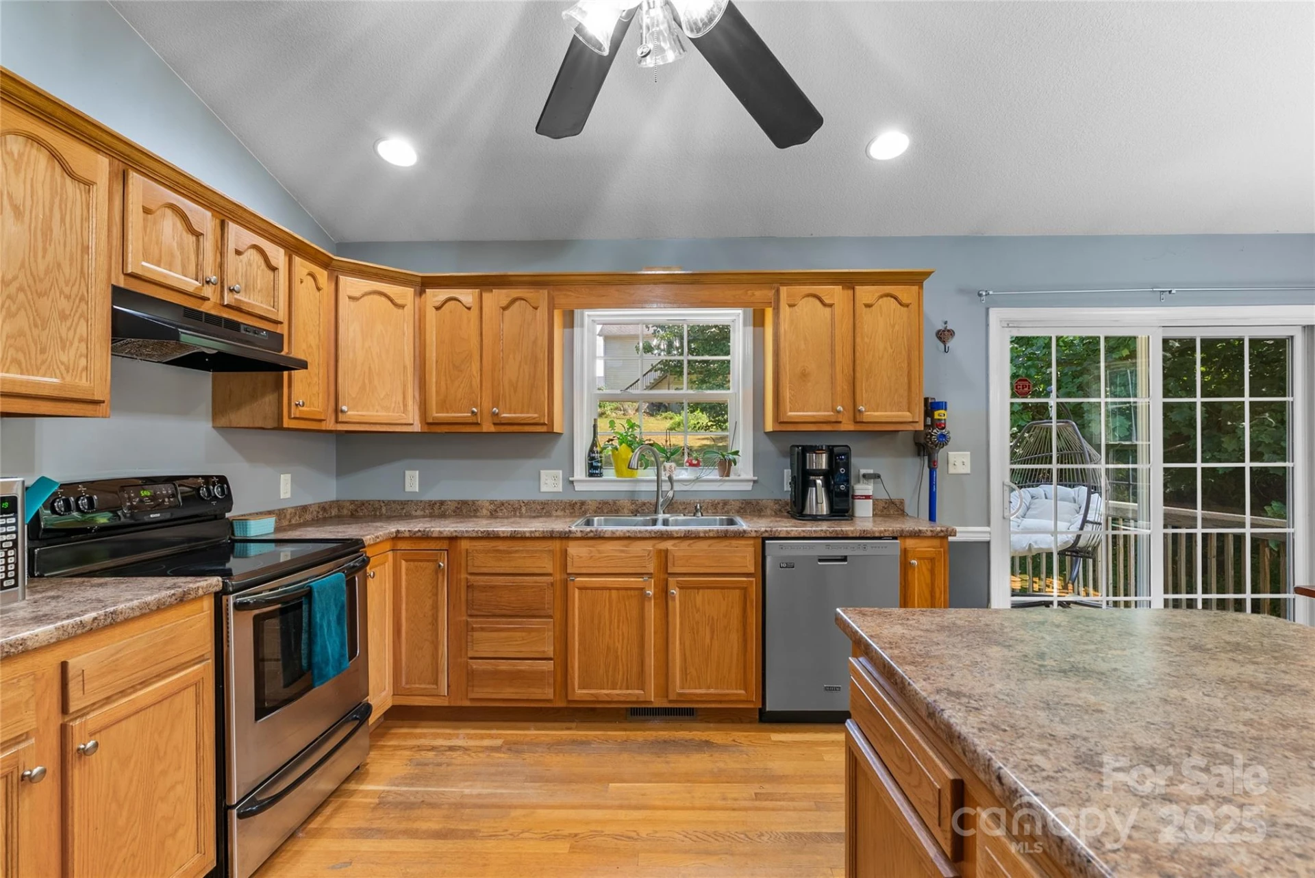 219 Old Mars Hill Highway - Photo 11