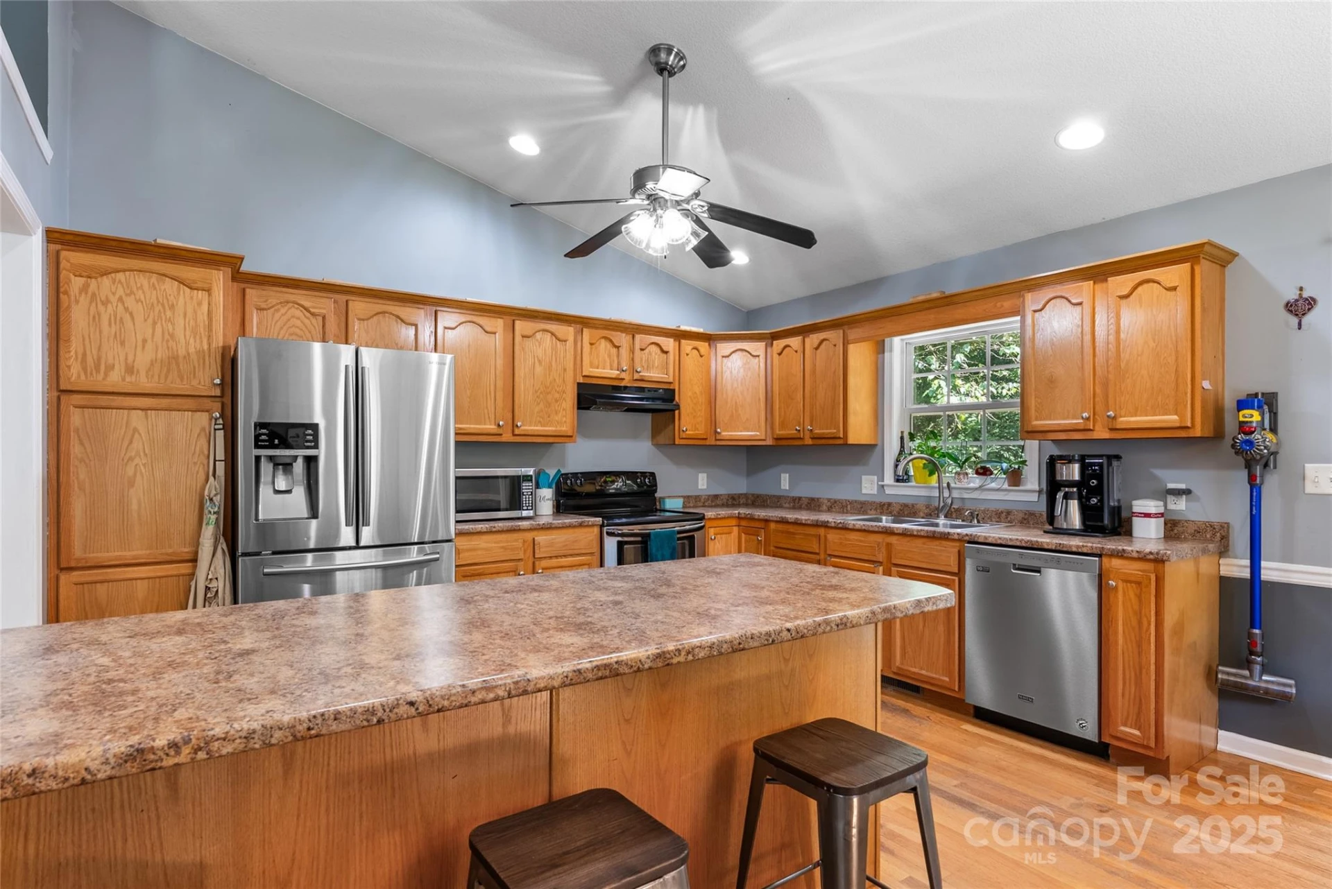 219 Old Mars Hill Highway - Photo 12