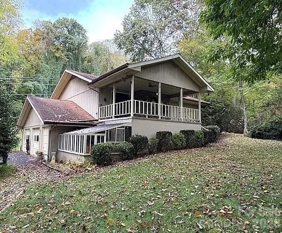 30 Brier Lane