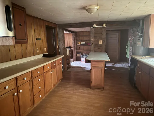 3102 Cove Road