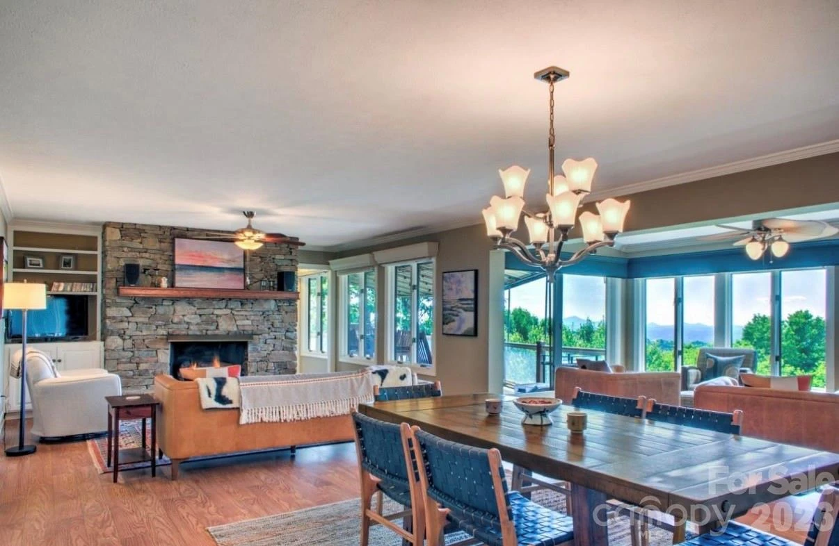 300 Roberts Drive - Photo 5