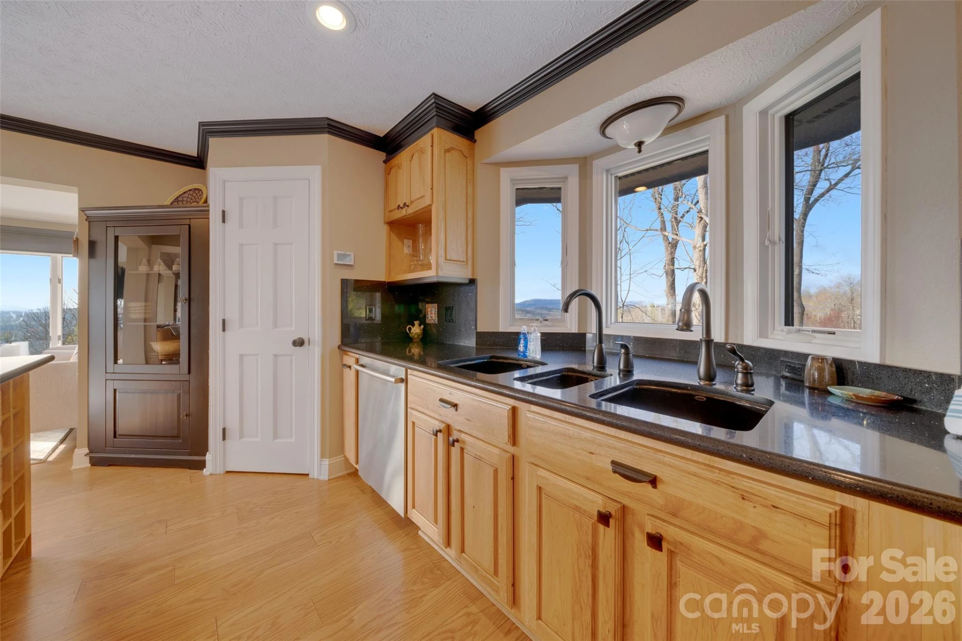 300 Roberts Drive - Photo 24