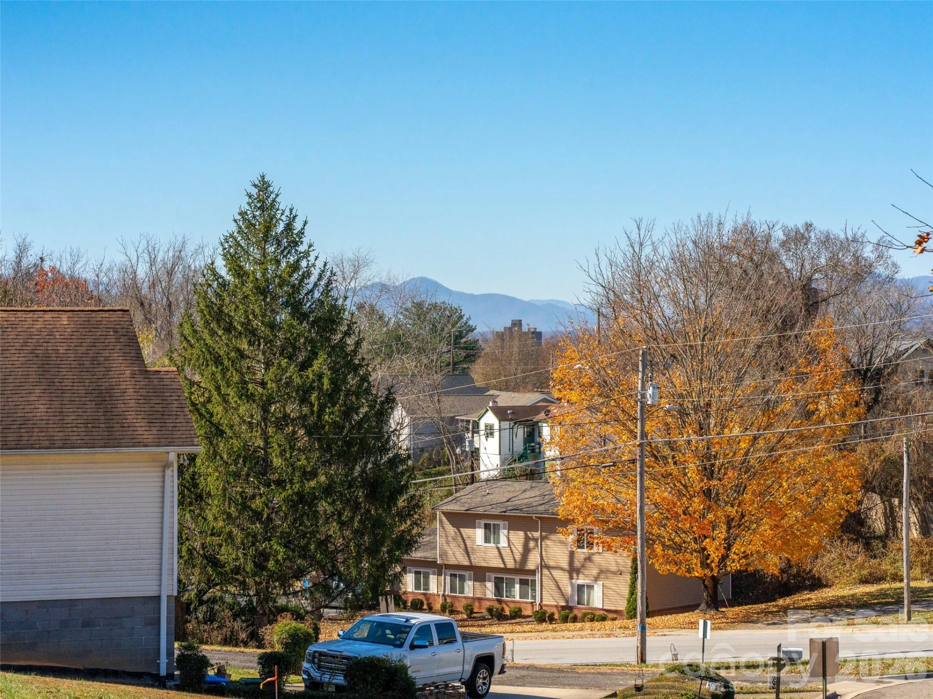 225 S Beaumont Street - Photo 13