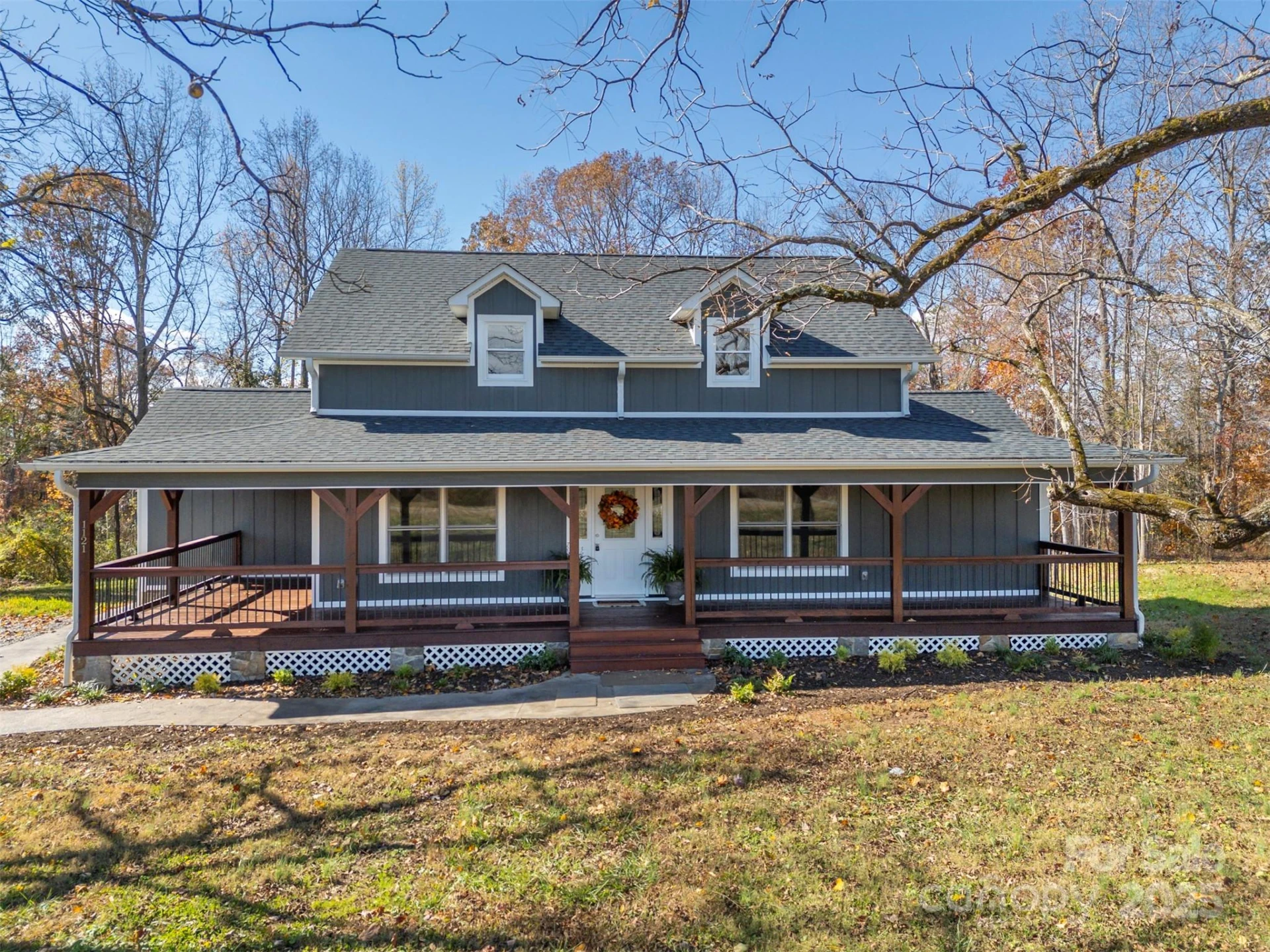 1121 Cove Road