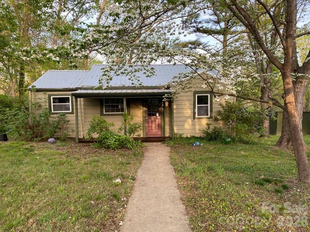 24 Ridge Avenue - Photo 2