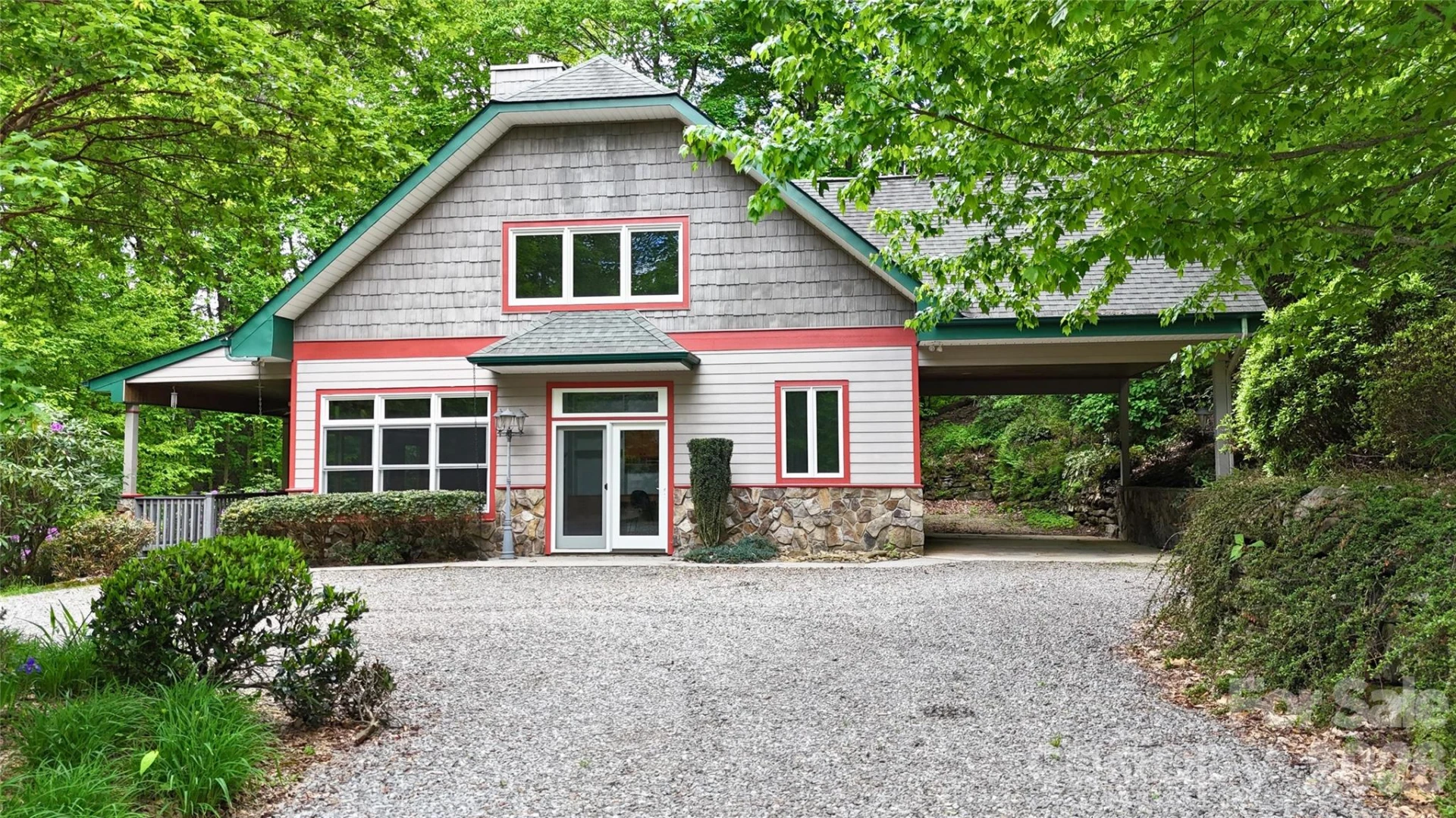 905 Old Fiddle Road