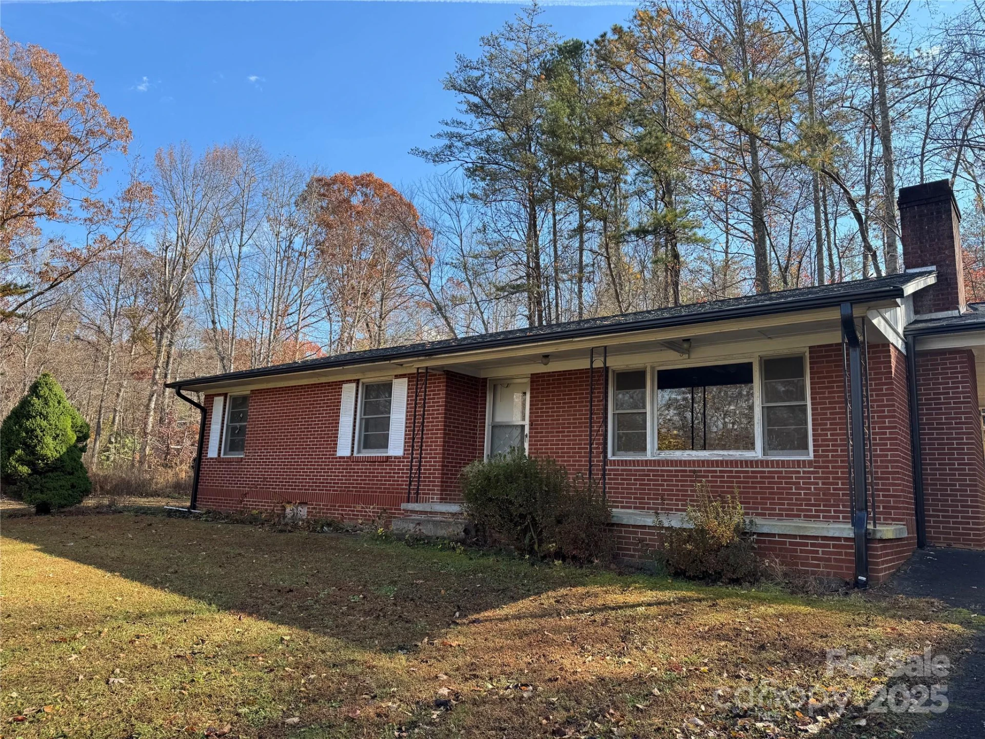 5046 Old Linville Road - Photo 2