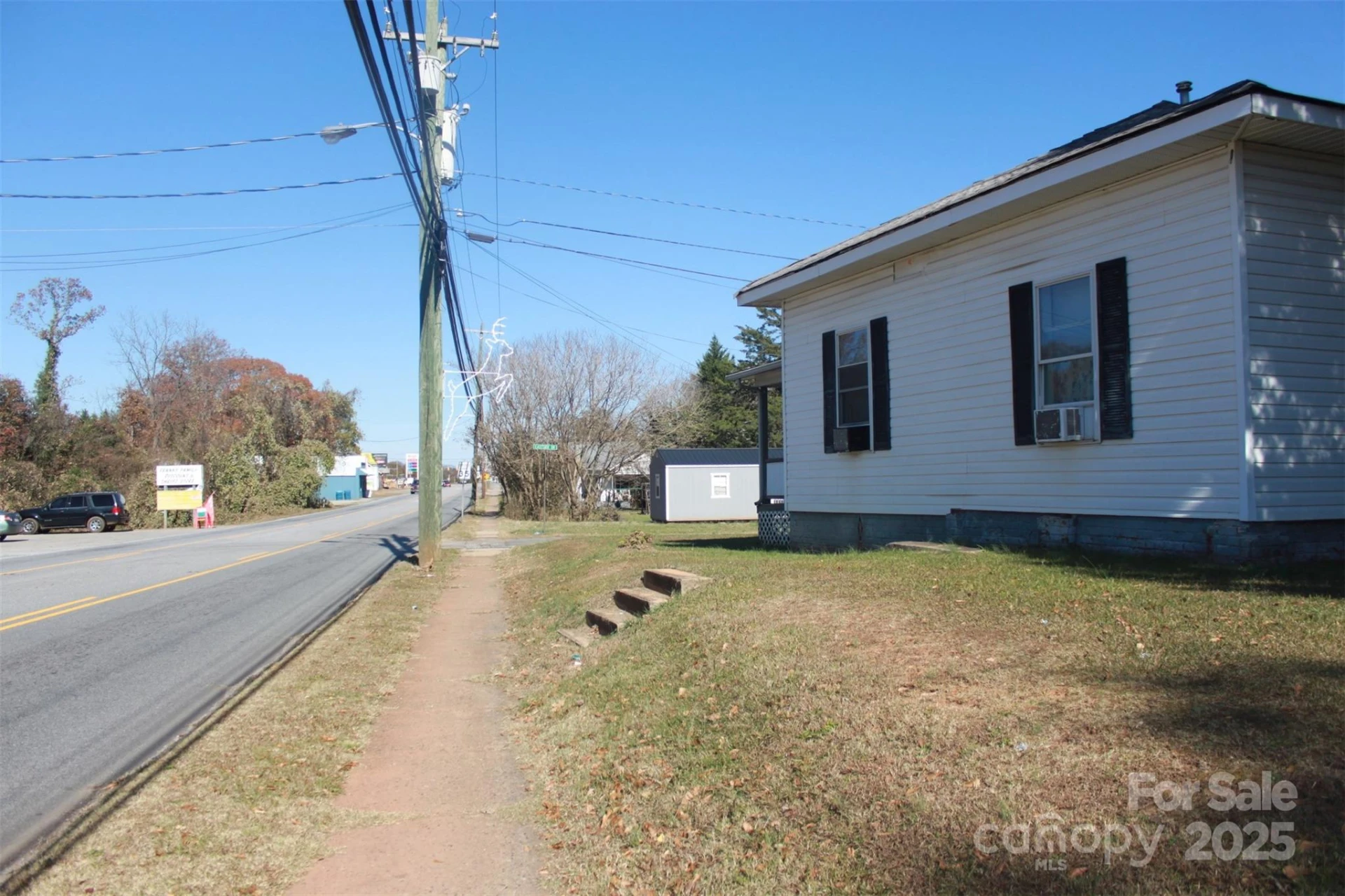 112 Eastside Drive - Photo 12